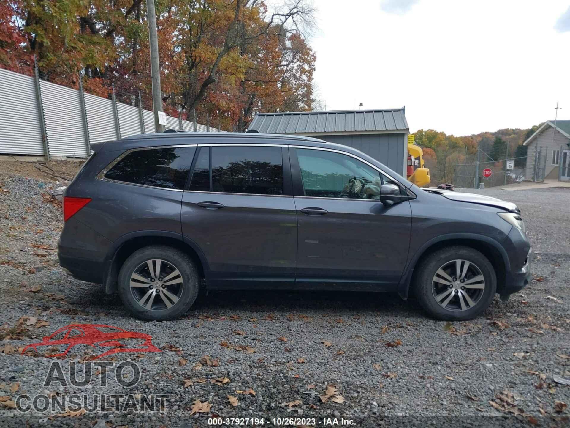 HONDA PILOT 2016 - 5FNYF6H88GB016330