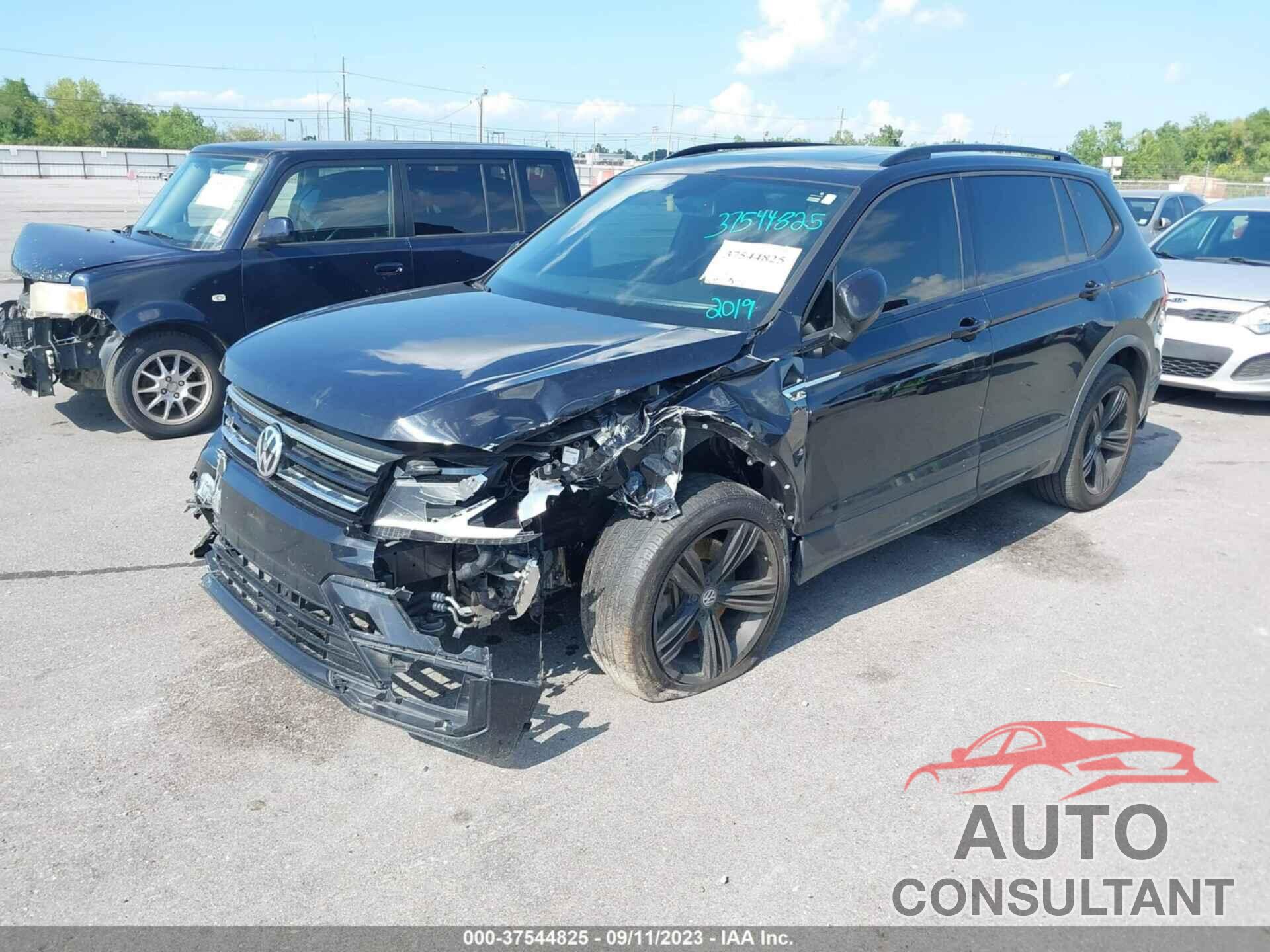 VOLKSWAGEN TIGUAN 2019 - 3VV3B7AX5KM200319