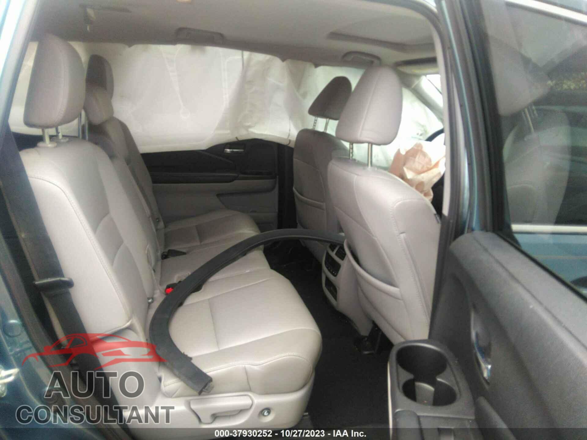 HONDA PILOT 2018 - 5FNYF6H57JB013058
