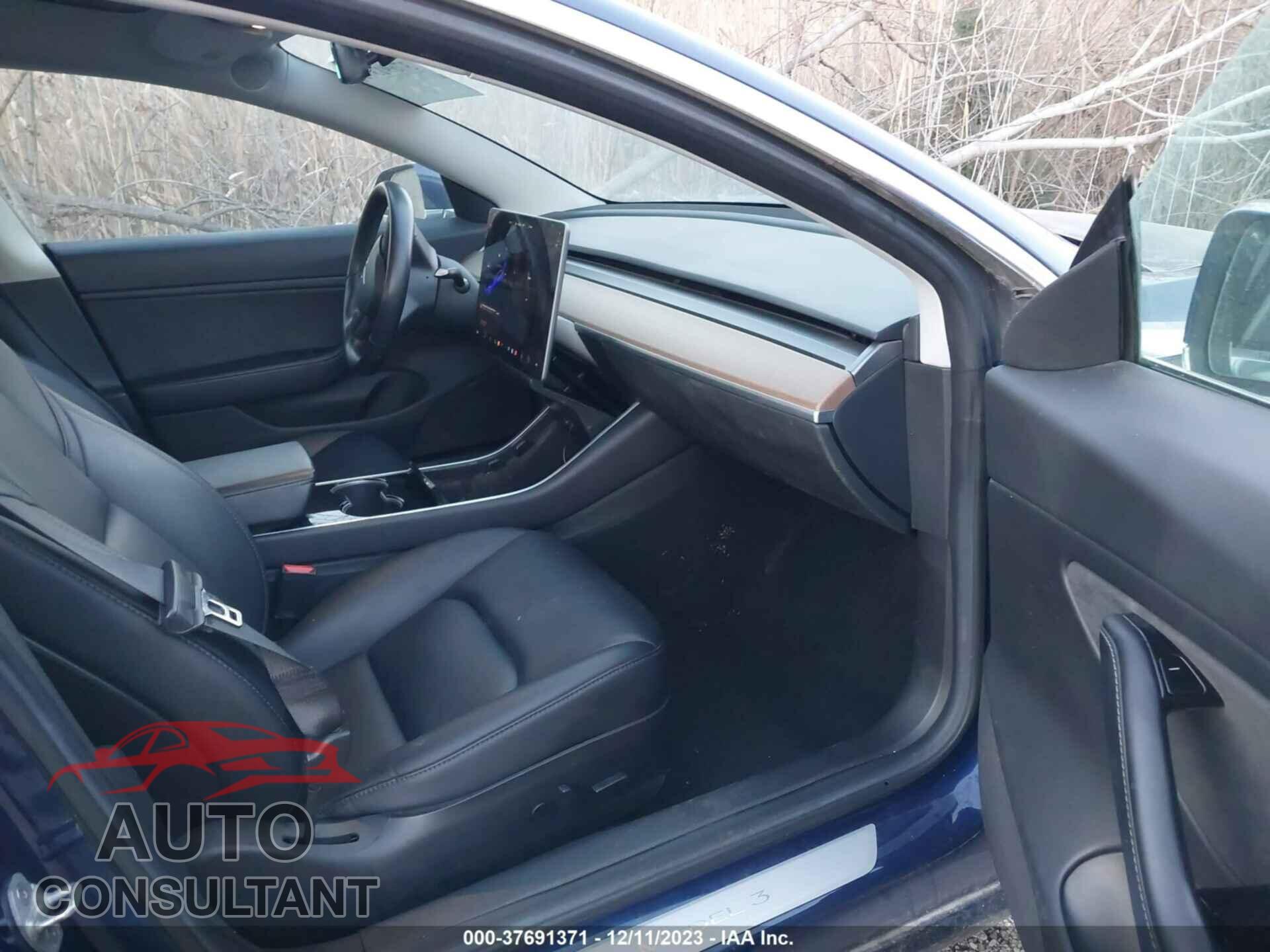 TESLA MODEL 3 2018 - 5YJ3E1EA3JF102692