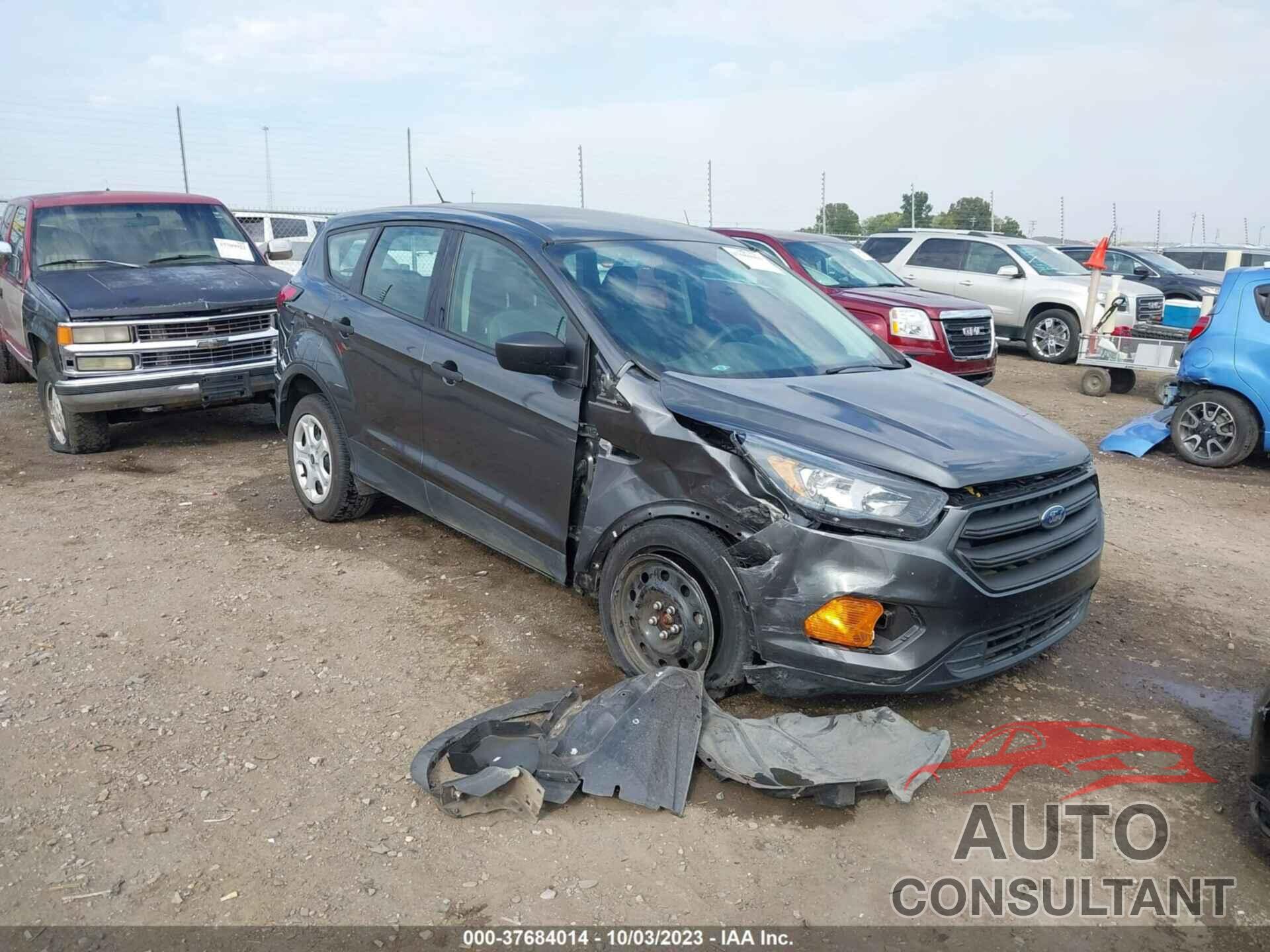 FORD ESCAPE 2019 - 1FMCU0F77KUA59138