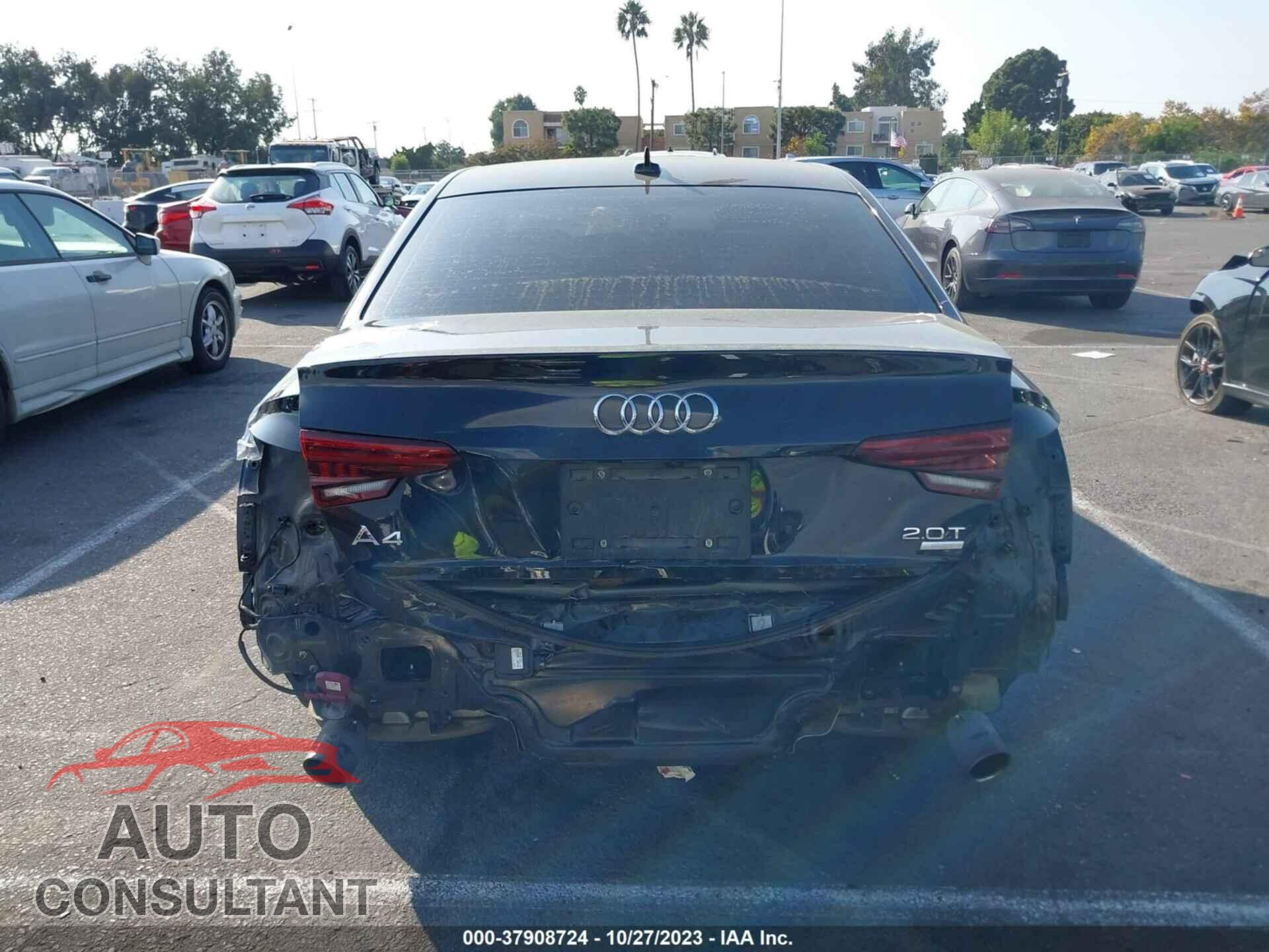 AUDI A4 2018 - WAULMAF48JA214650
