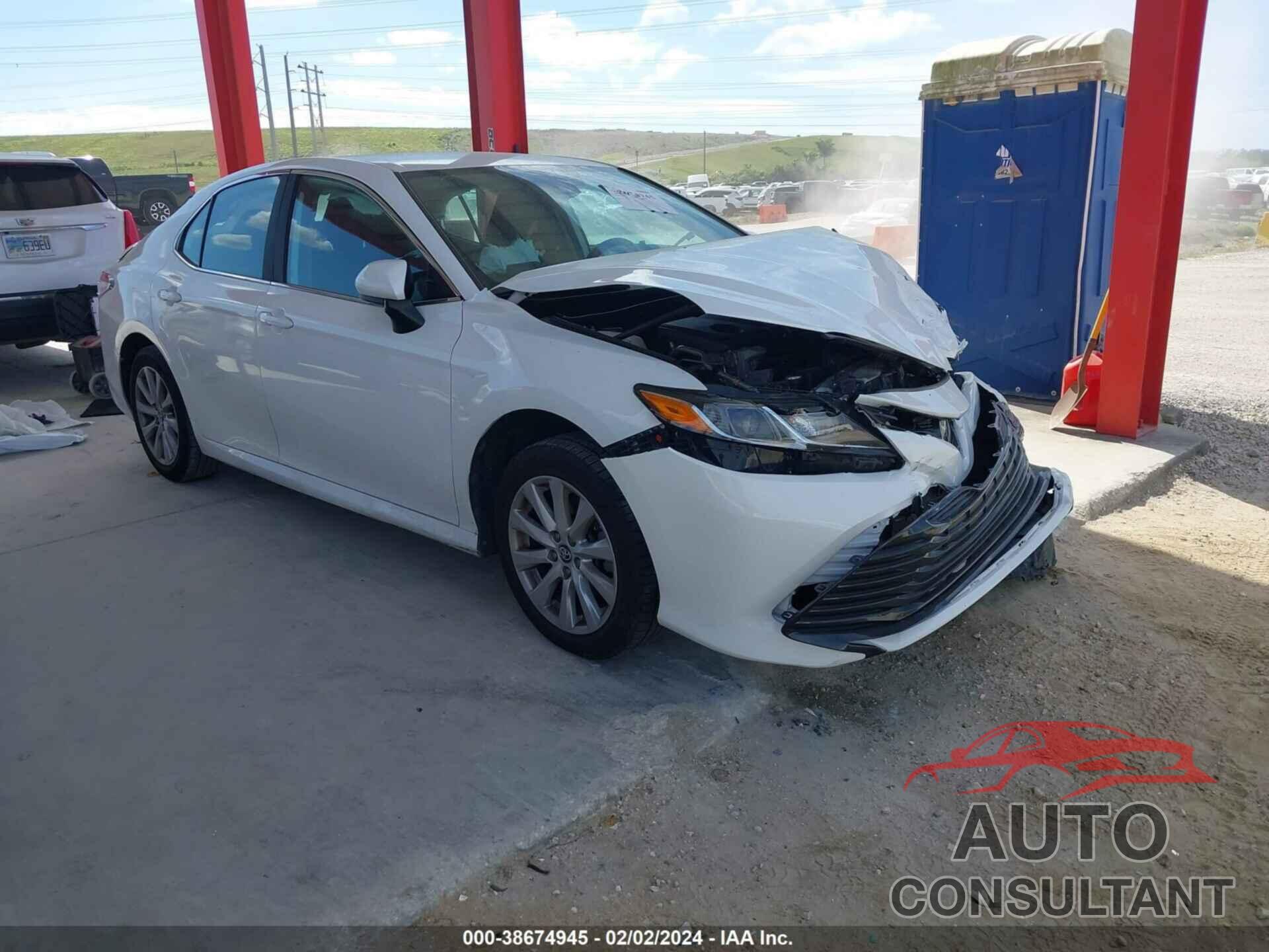 TOYOTA CAMRY 2019 - 4T1B11HK5KU181086