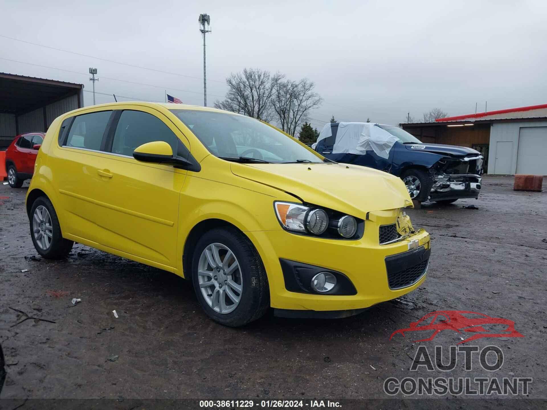 CHEVROLET SONIC 2016 - 1G1JC6SH2G4146915