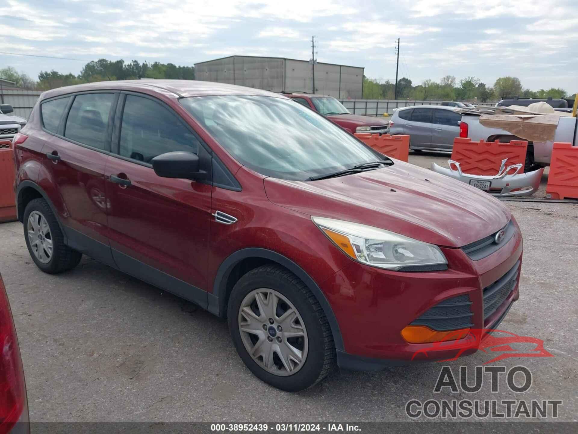 FORD ESCAPE 2016 - 1FMCU0F77GUB23198