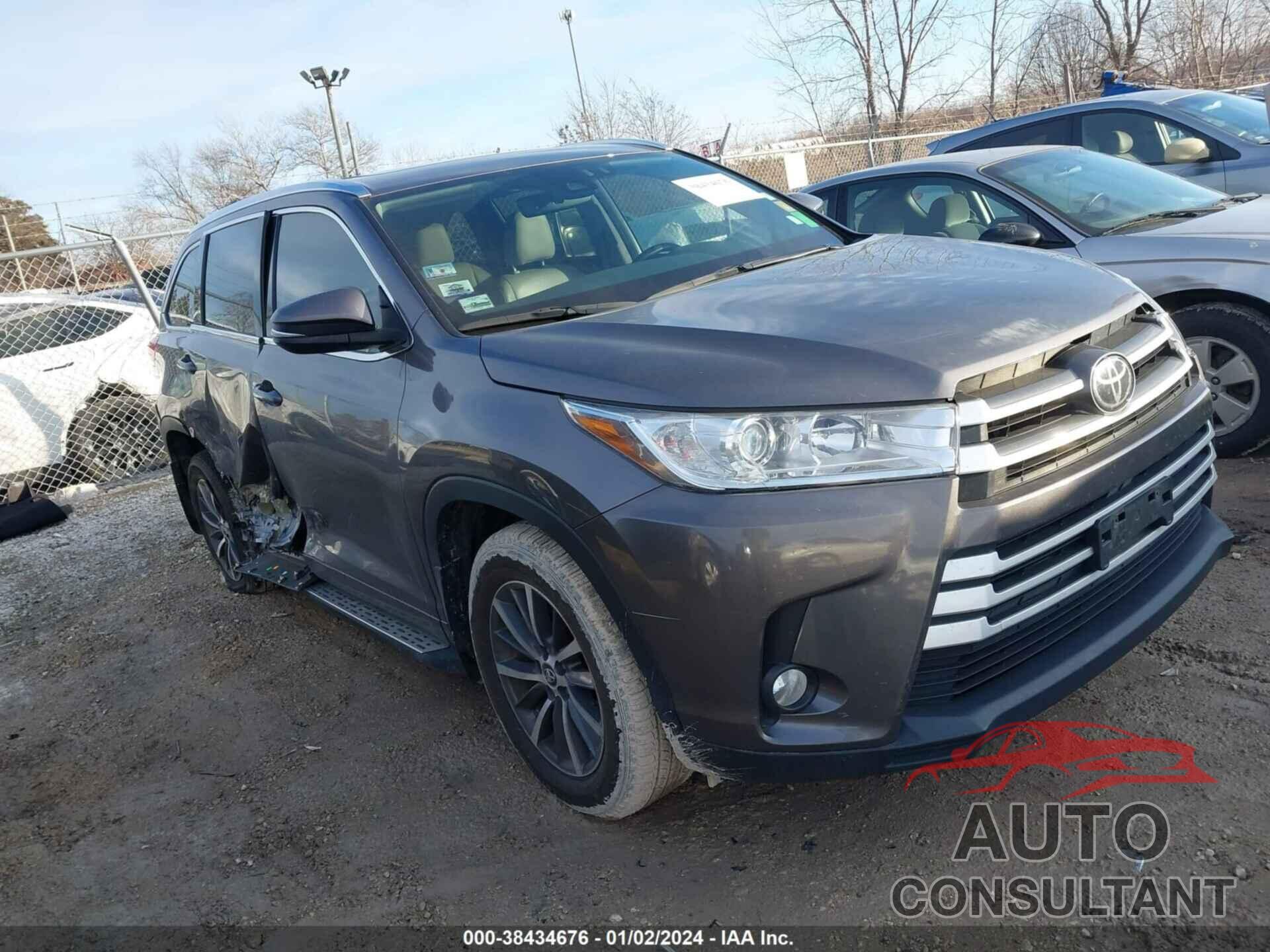 TOYOTA HIGHLANDER 2017 - 5TDJZRFH6HS441555