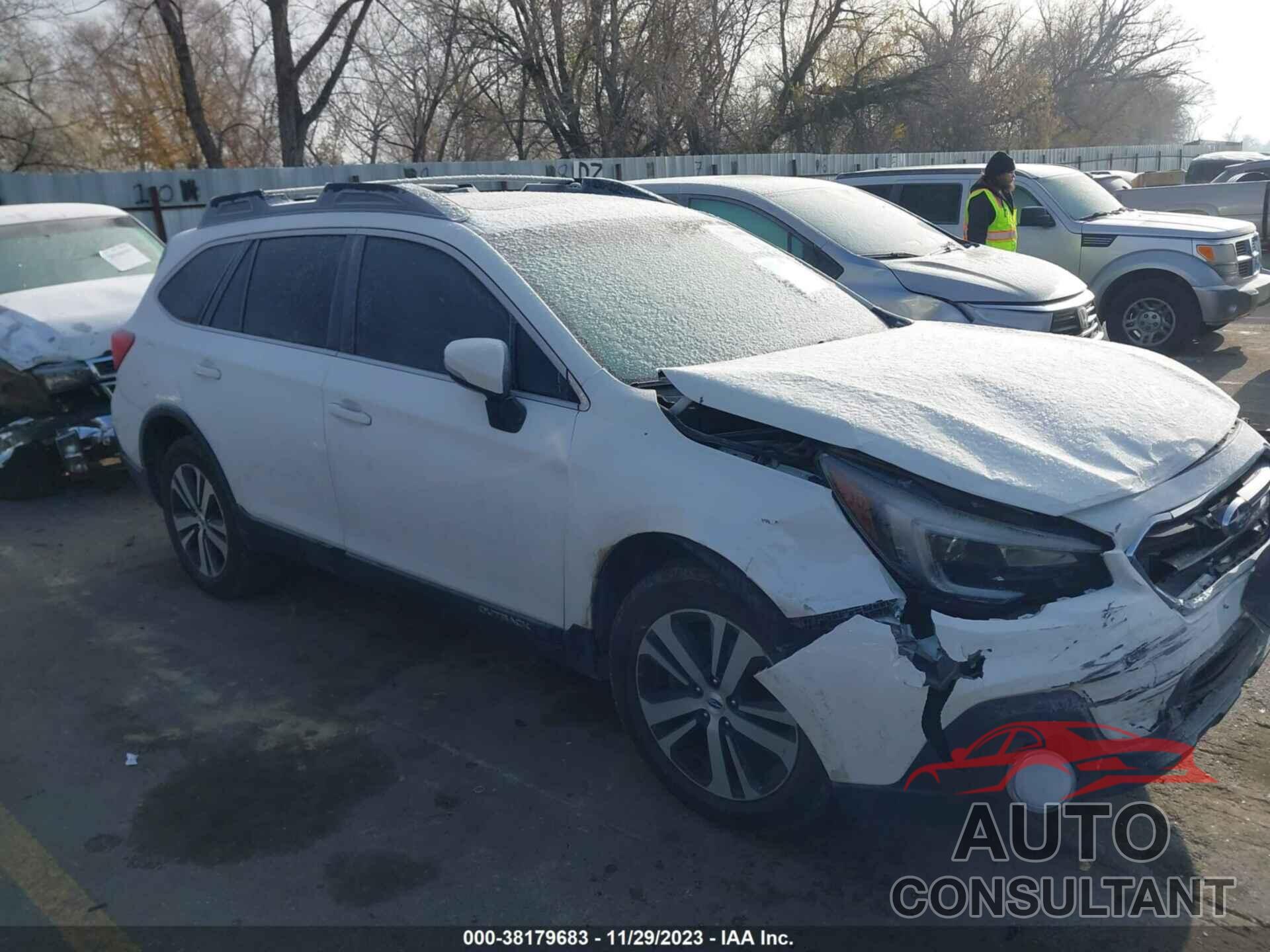 SUBARU OUTBACK 2018 - 4S4BSAKC8J3245480