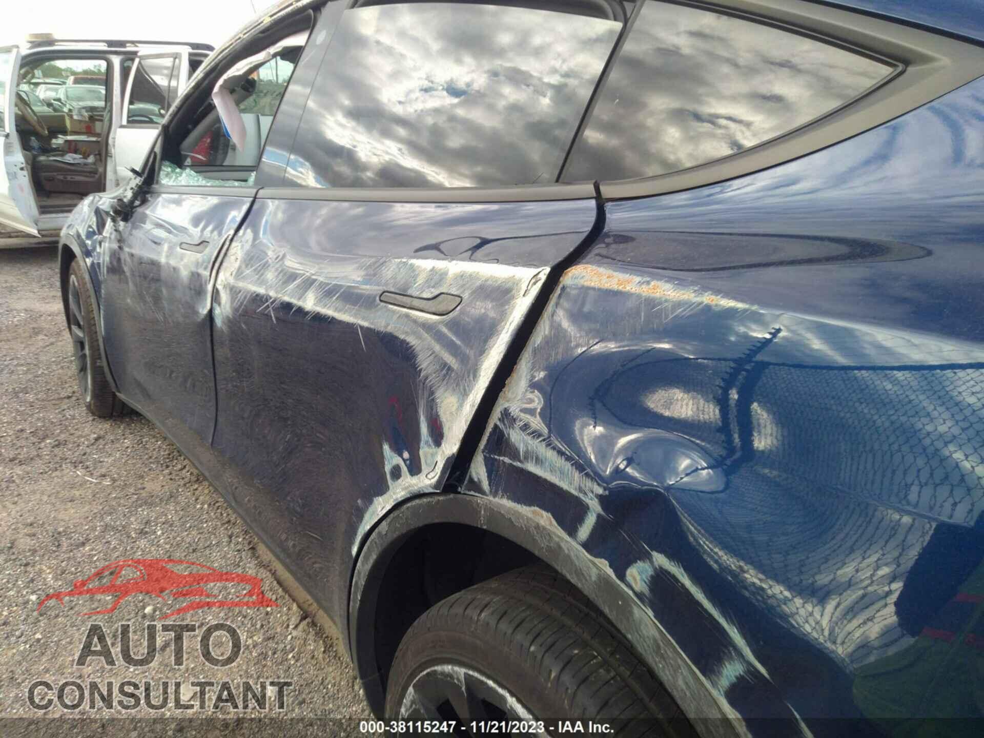 TESLA MODEL Y 2023 - 7SAYGDEE3PA116024