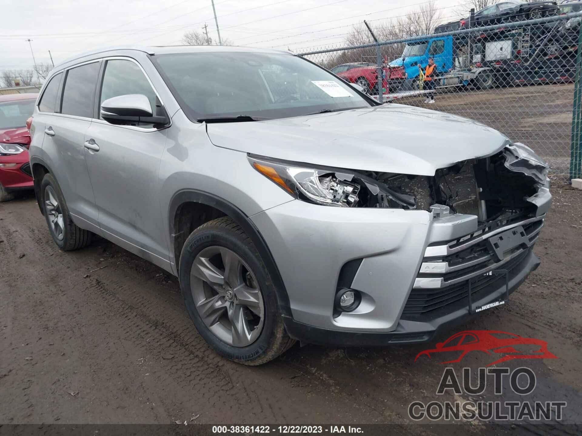 TOYOTA HIGHLANDER 2019 - 5TDDZRFH8KS921049