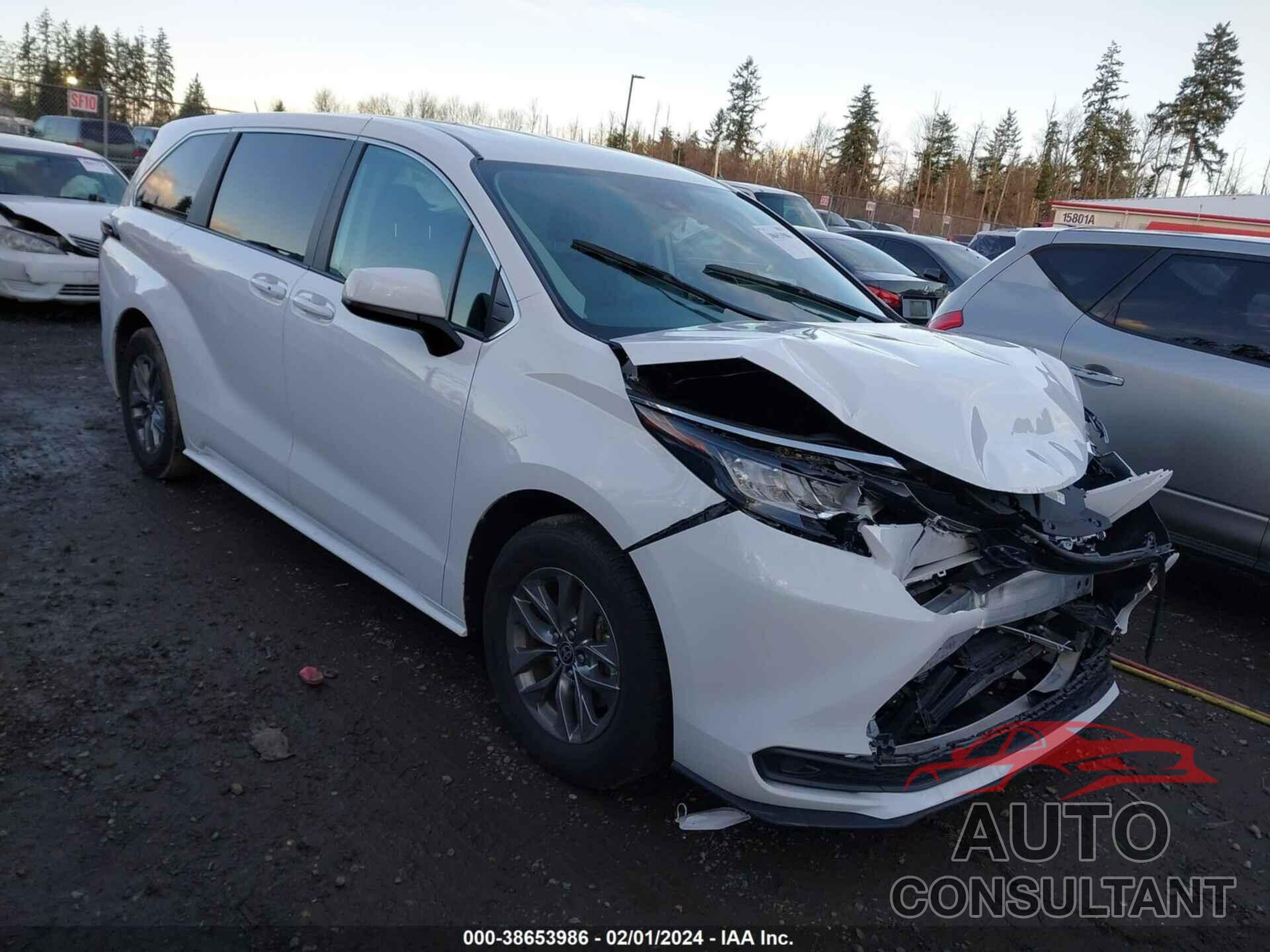 TOYOTA SIENNA 2023 - 5TDKRKEC9PS156462