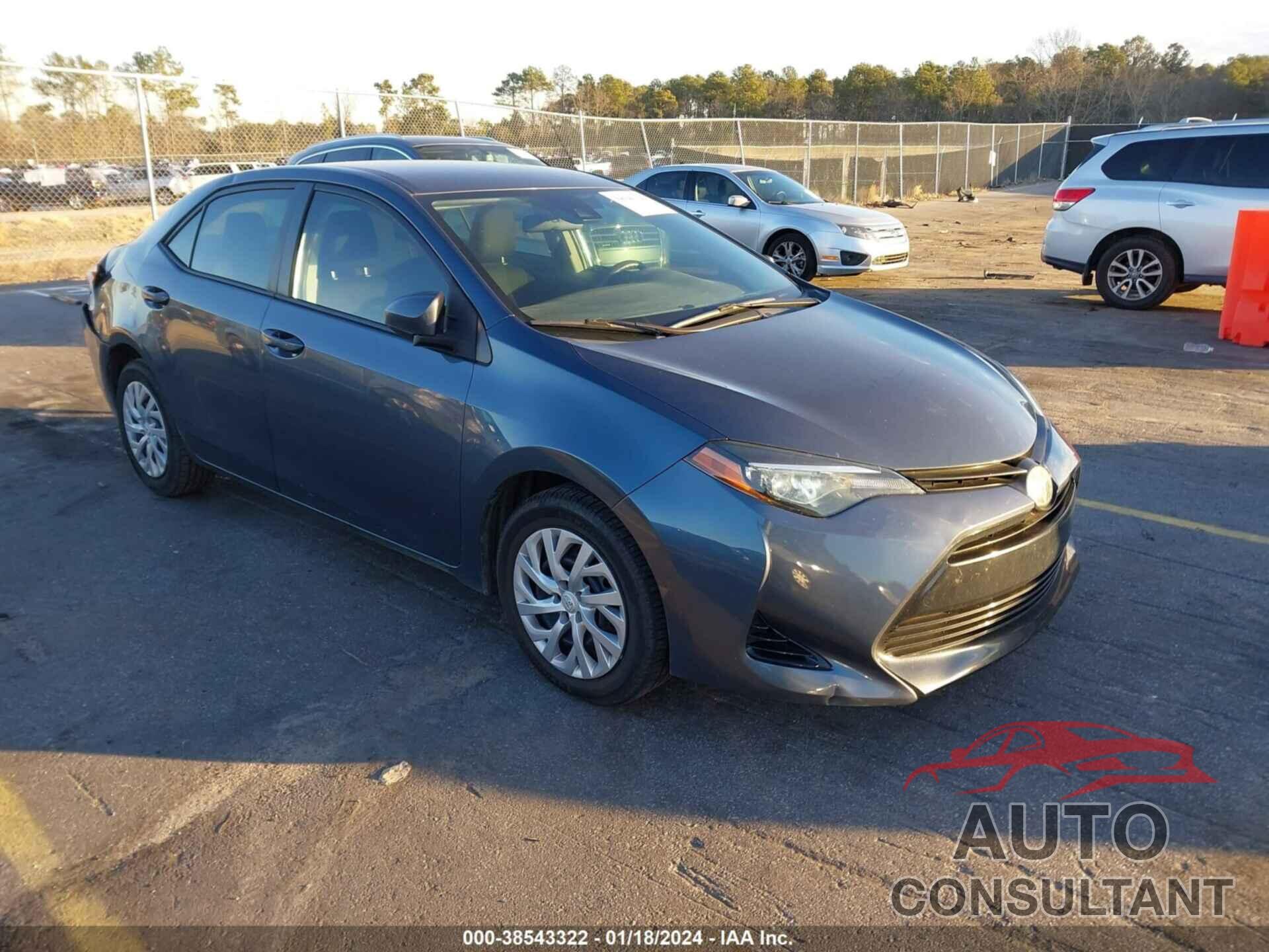 TOYOTA COROLLA 2018 - 2T1BURHE3JC102210