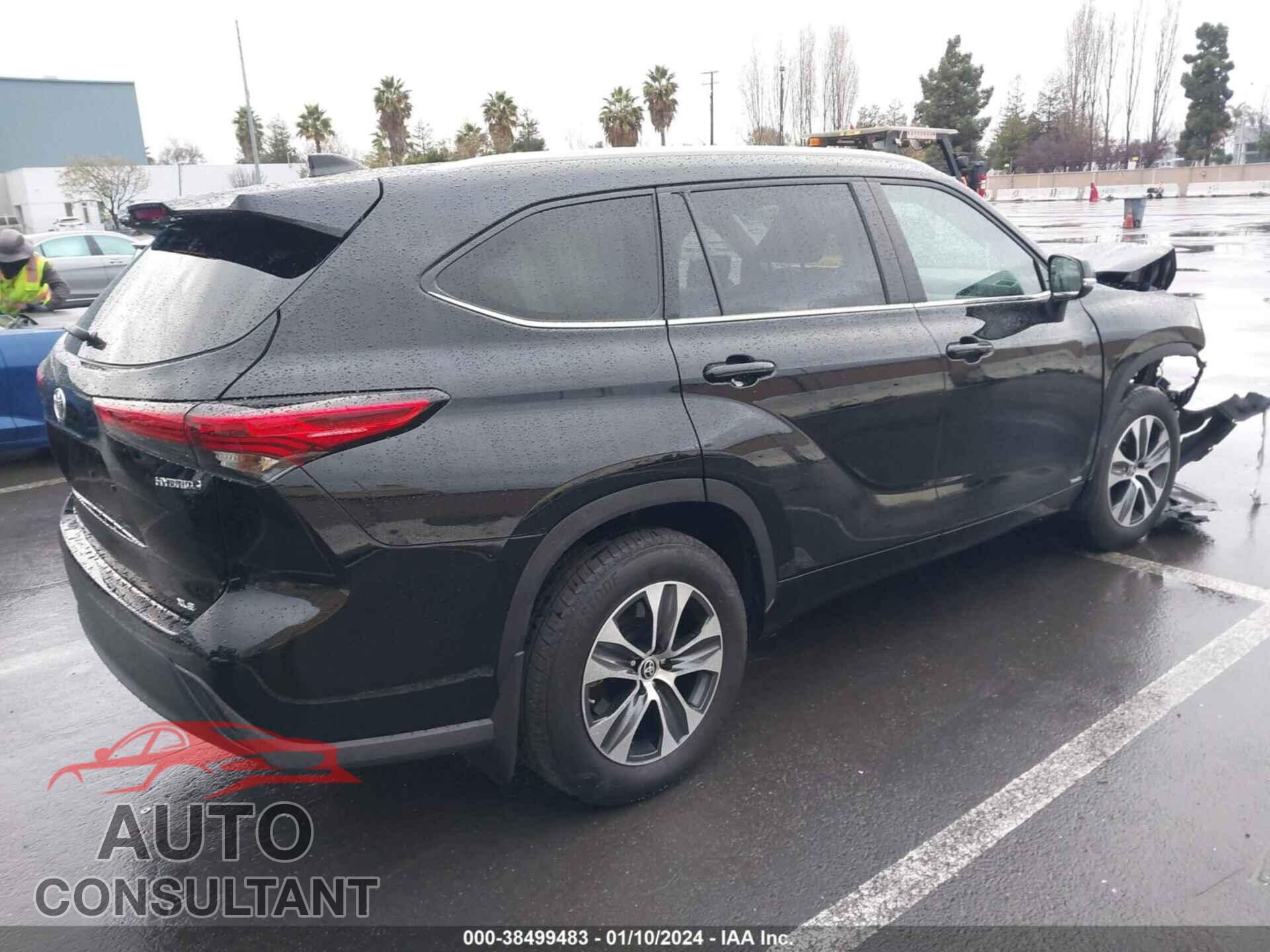 TOYOTA HIGHLANDER 2023 - 5TDKBRCH6PS563473