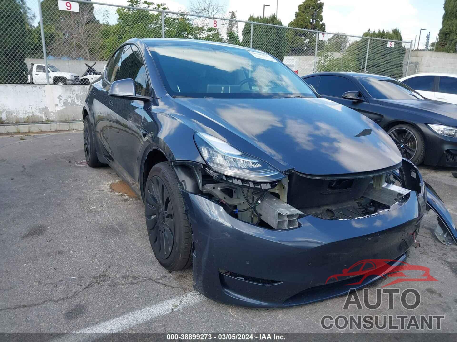 TESLA MODEL Y 2021 - 5YJYGDEE3MF081853