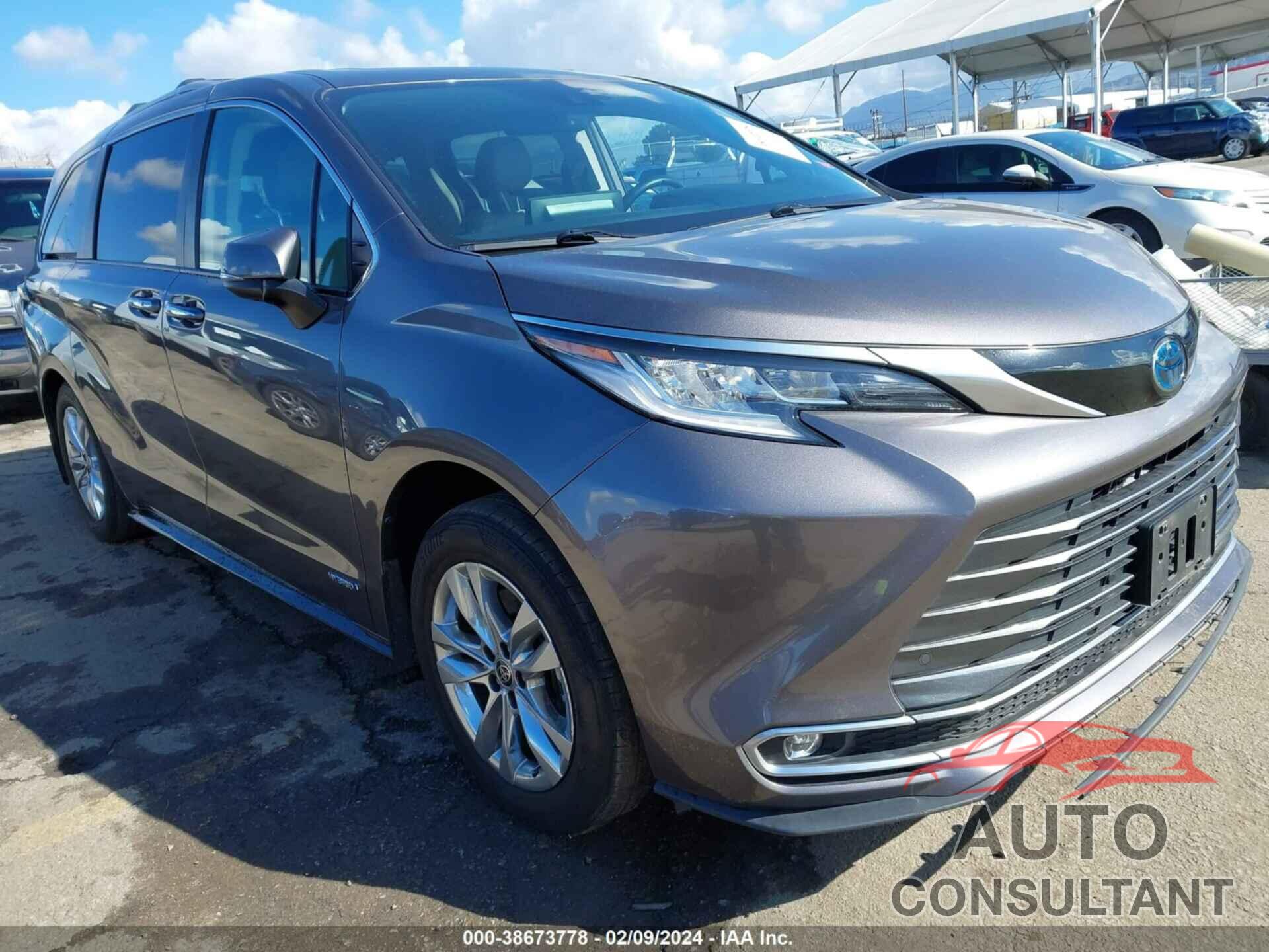 TOYOTA SIENNA 2021 - 5TDZRKEC2MS042801