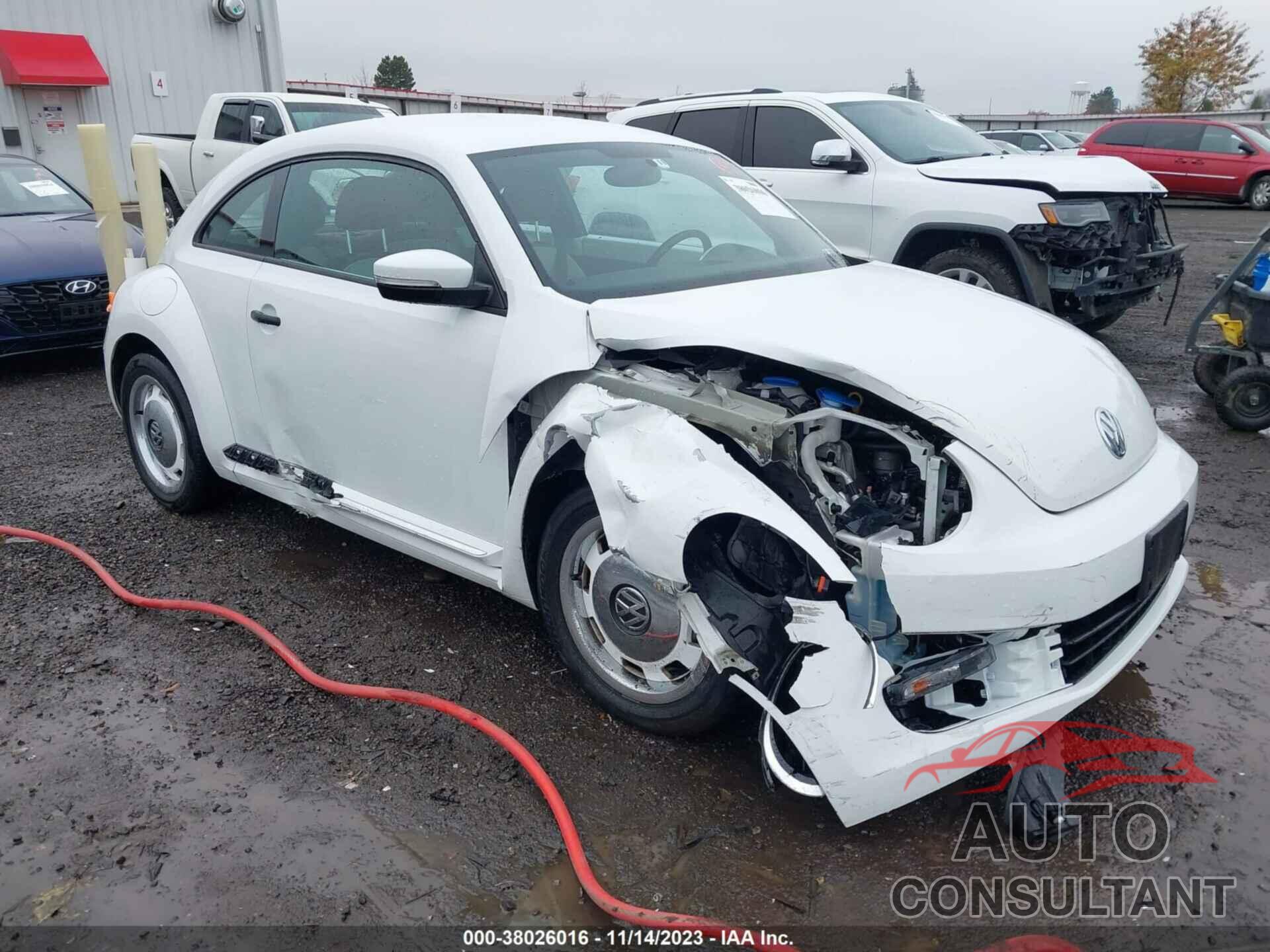 VOLKSWAGEN BEETLE 2016 - 3VWF17AT0GM636396