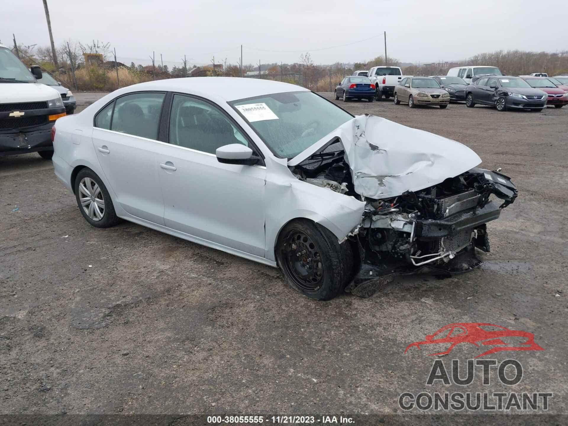VOLKSWAGEN JETTA 2017 - 3VW2B7AJ8HM384635