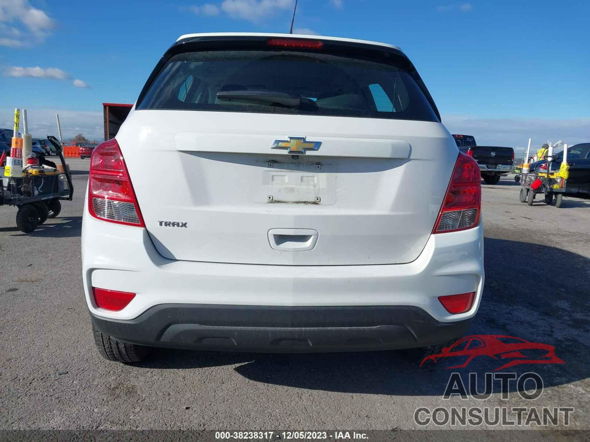 CHEVROLET TRAX 2019 - LSGCJKSB5KY011914