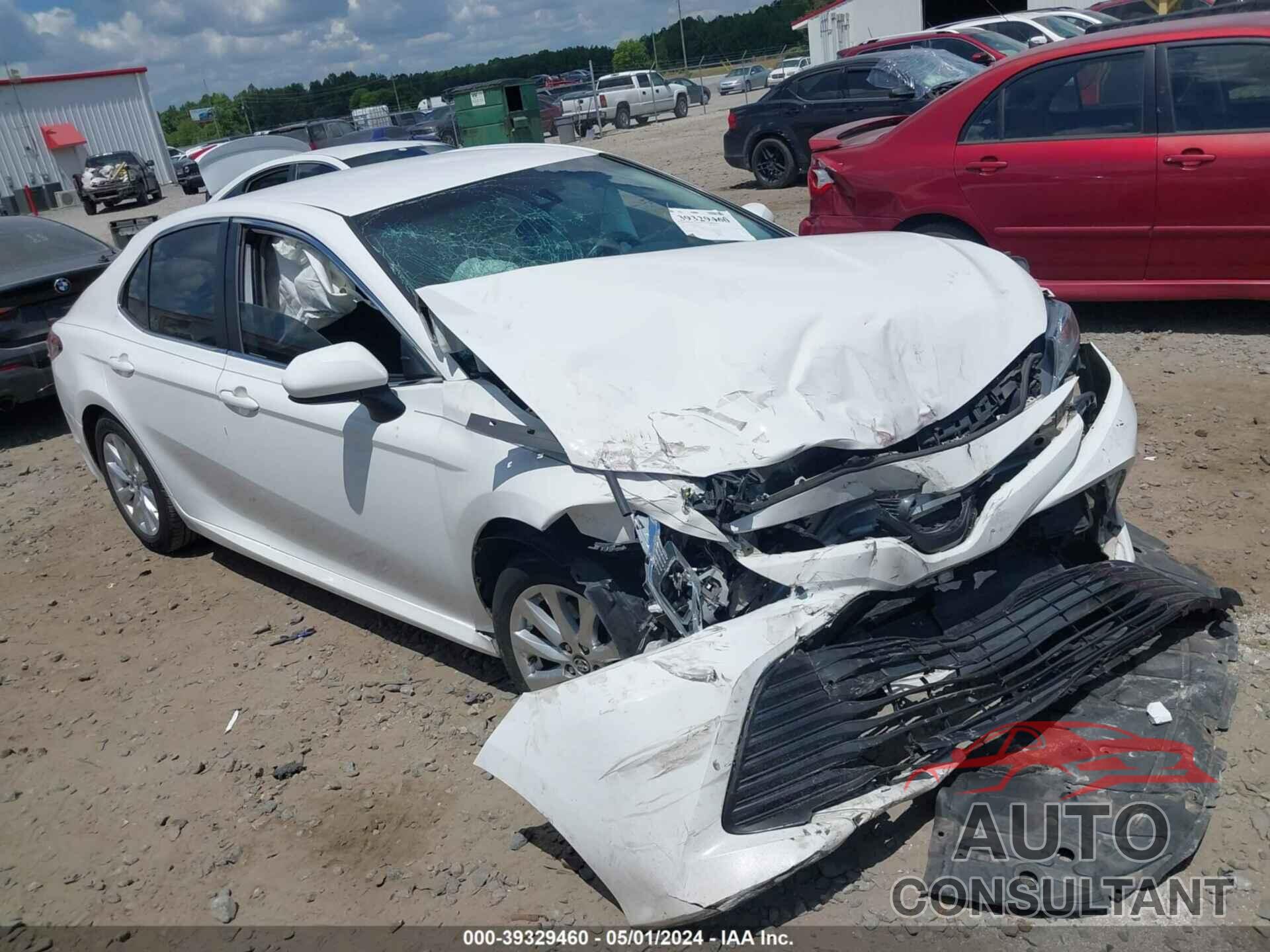 TOYOTA CAMRY 2018 - 4T1B11HK9JU005737