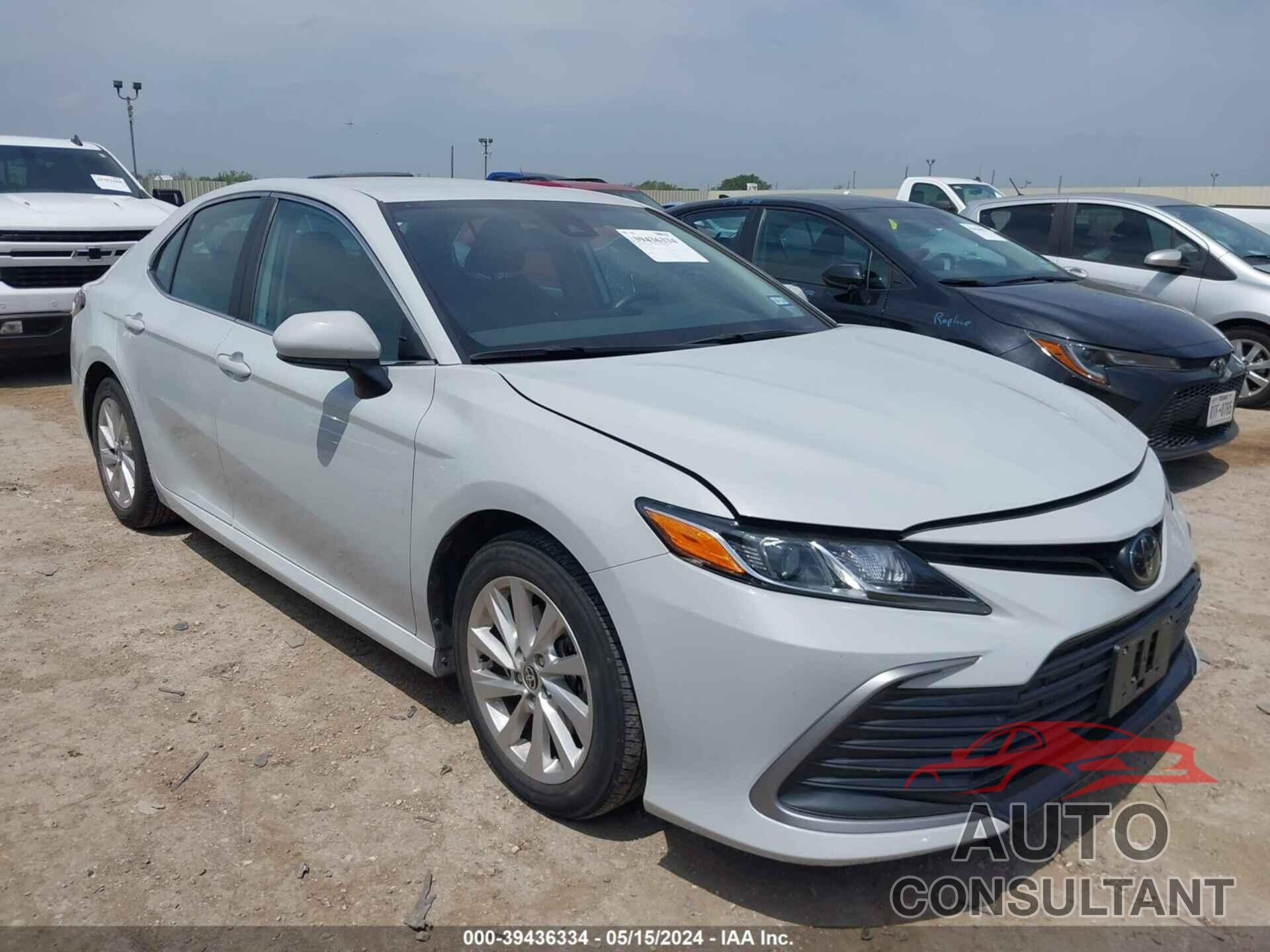 TOYOTA CAMRY 2023 - 4T1C11AK6PU104815