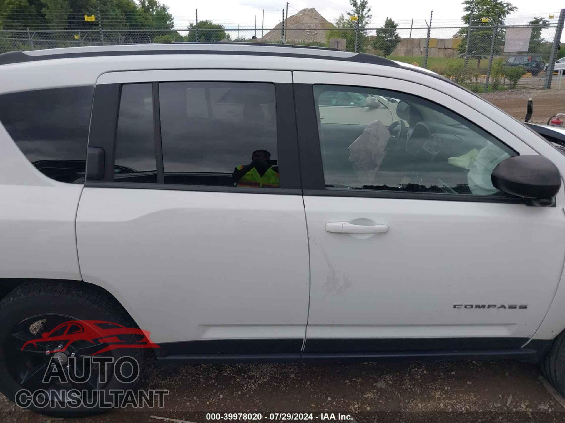 JEEP COMPASS 2016 - 1C4NJDBB7GD757005