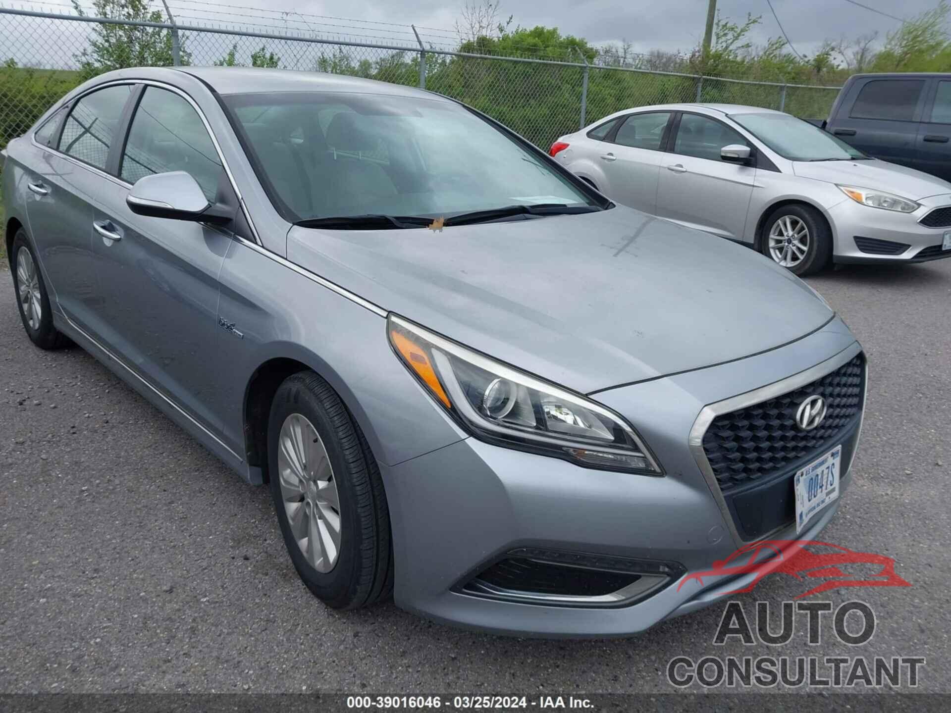 HYUNDAI SONATA 2016 - KMHE24L14GA031263