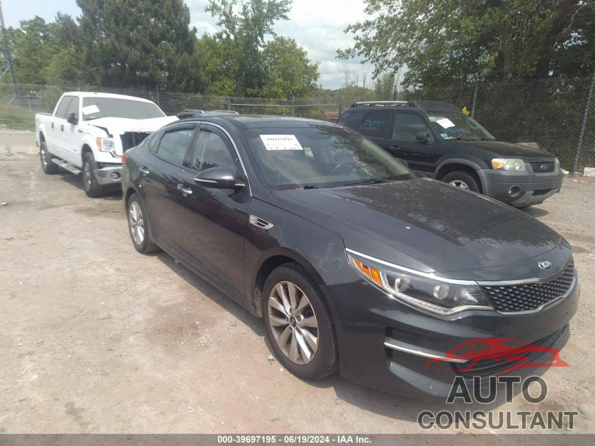 KIA OPTIMA 2016 - 5XXGU4L31GG010867