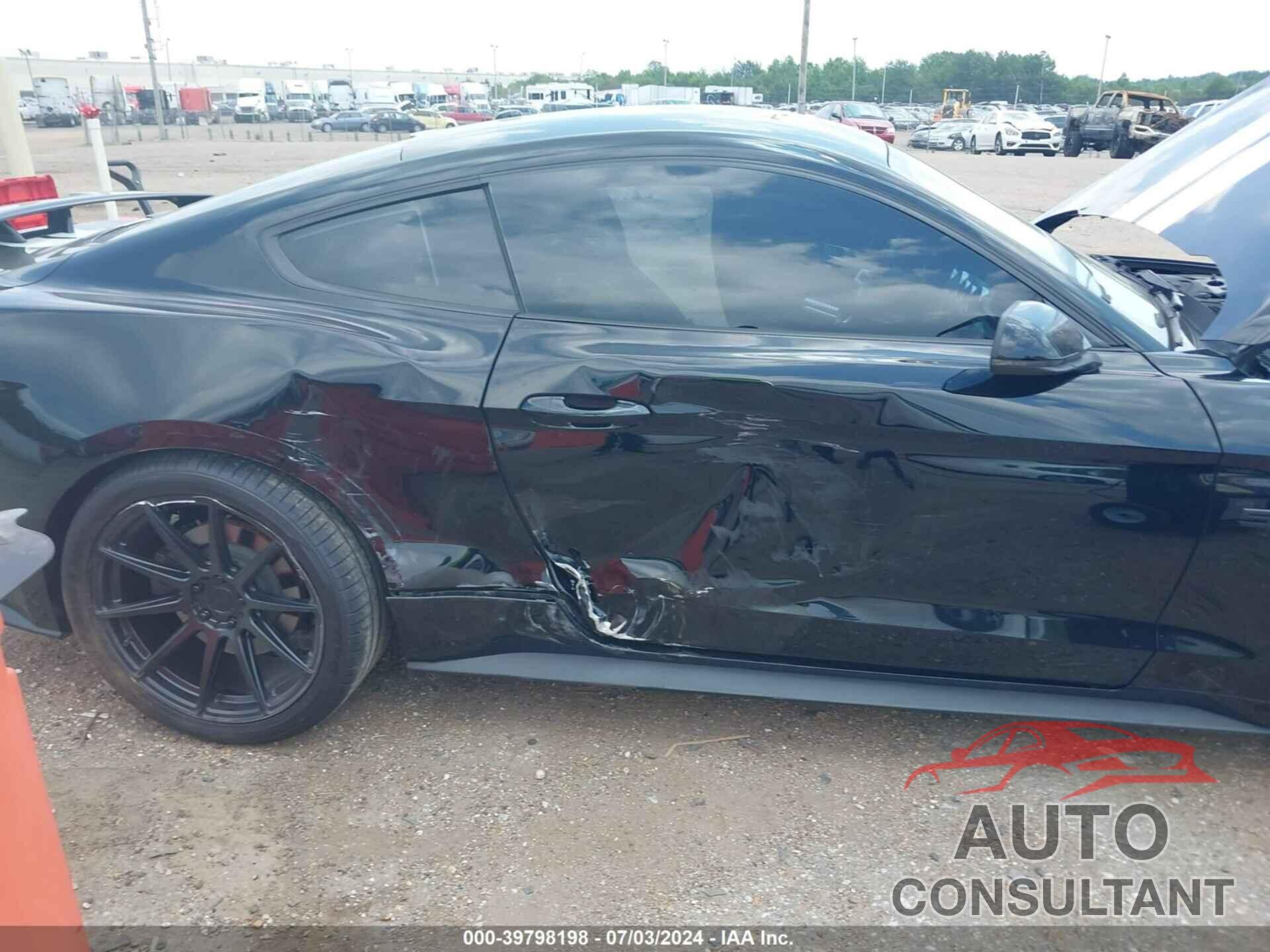 FORD MUSTANG 2019 - 1FA6P8CF1K5134662