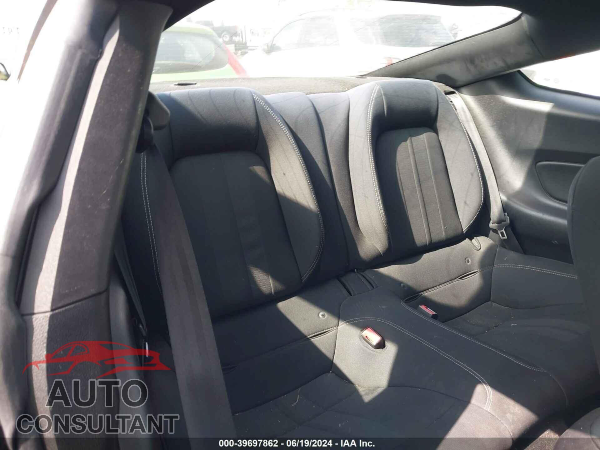 FORD MUSTANG 2019 - 1FA6P8TH3K5123311