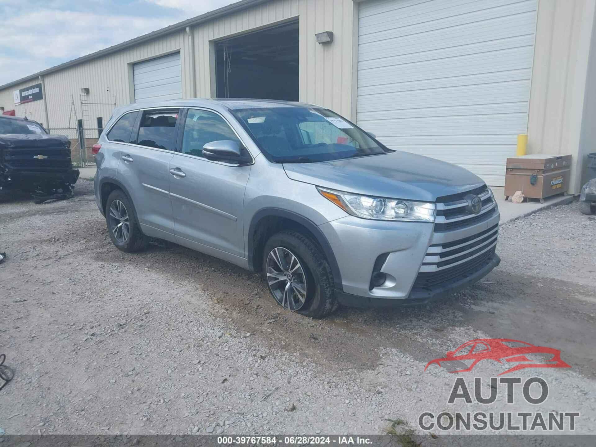 TOYOTA HIGHLANDER 2018 - 5TDZARFHXJS037402