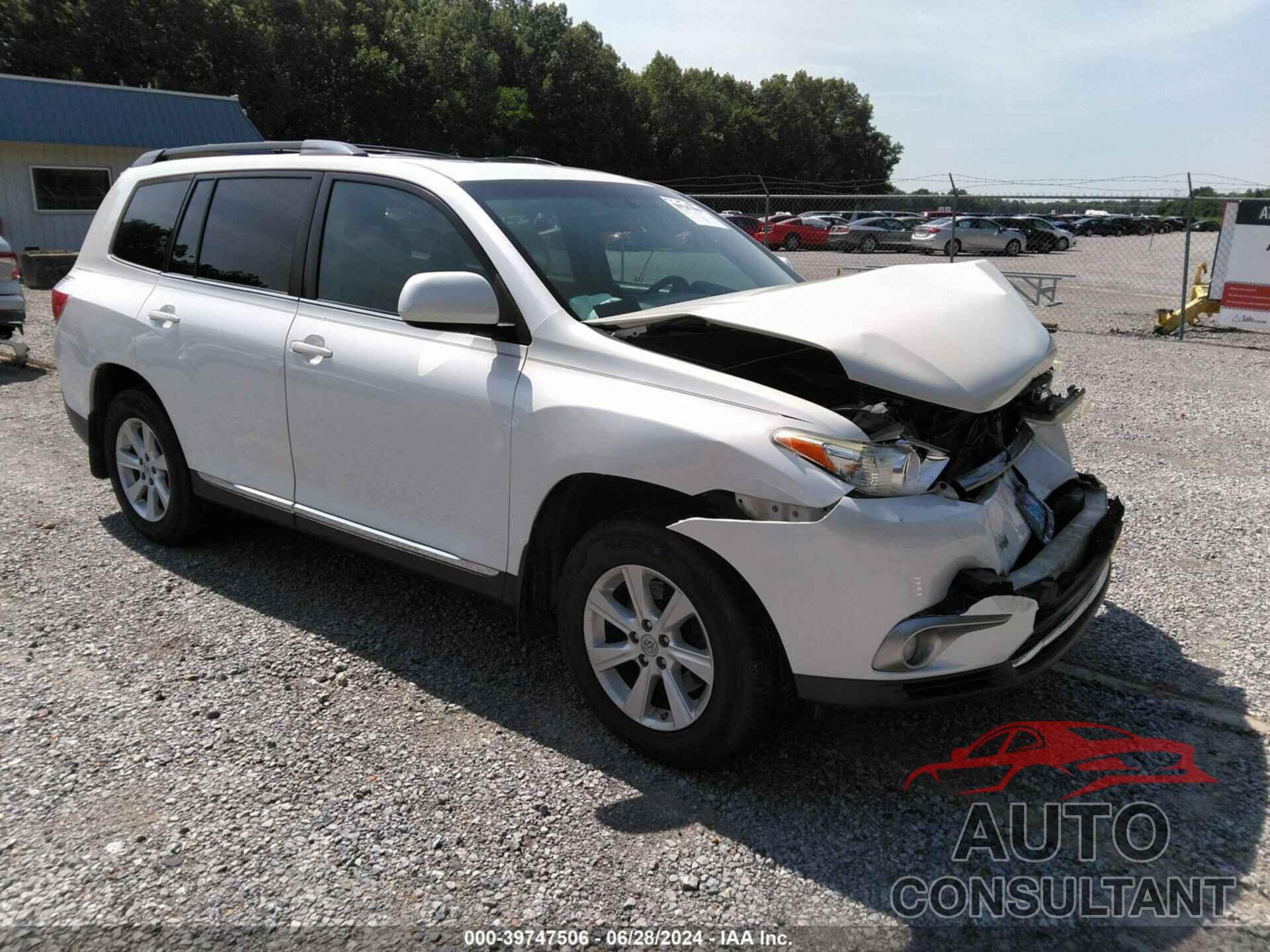TOYOTA HIGHLANDER 2011 - 5TDBK3EH3BS081157