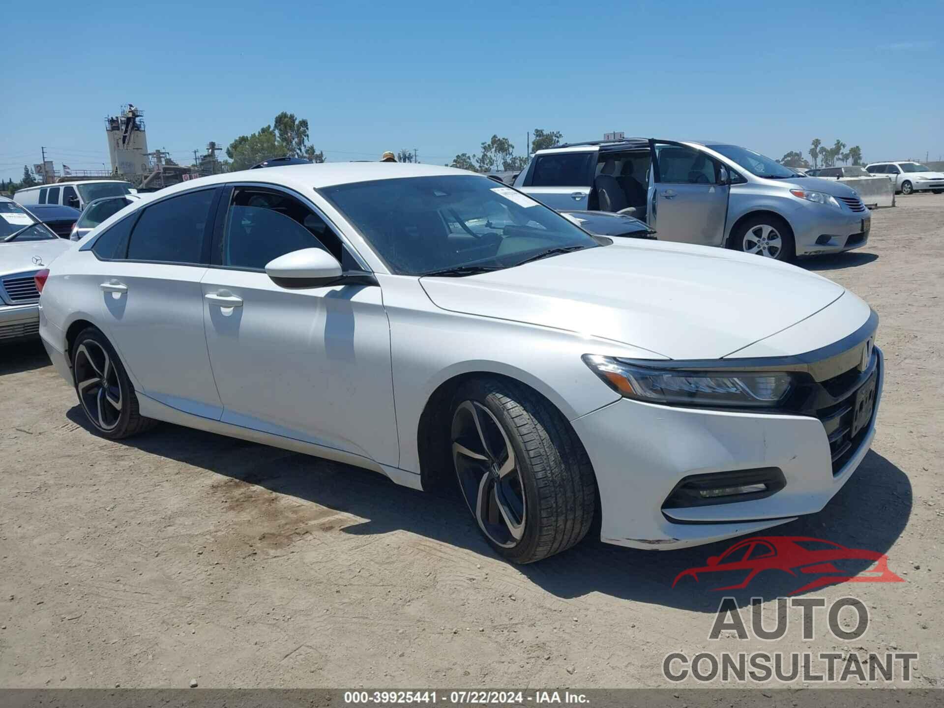 HONDA ACCORD 2018 - 1HGCV1F35JA185987