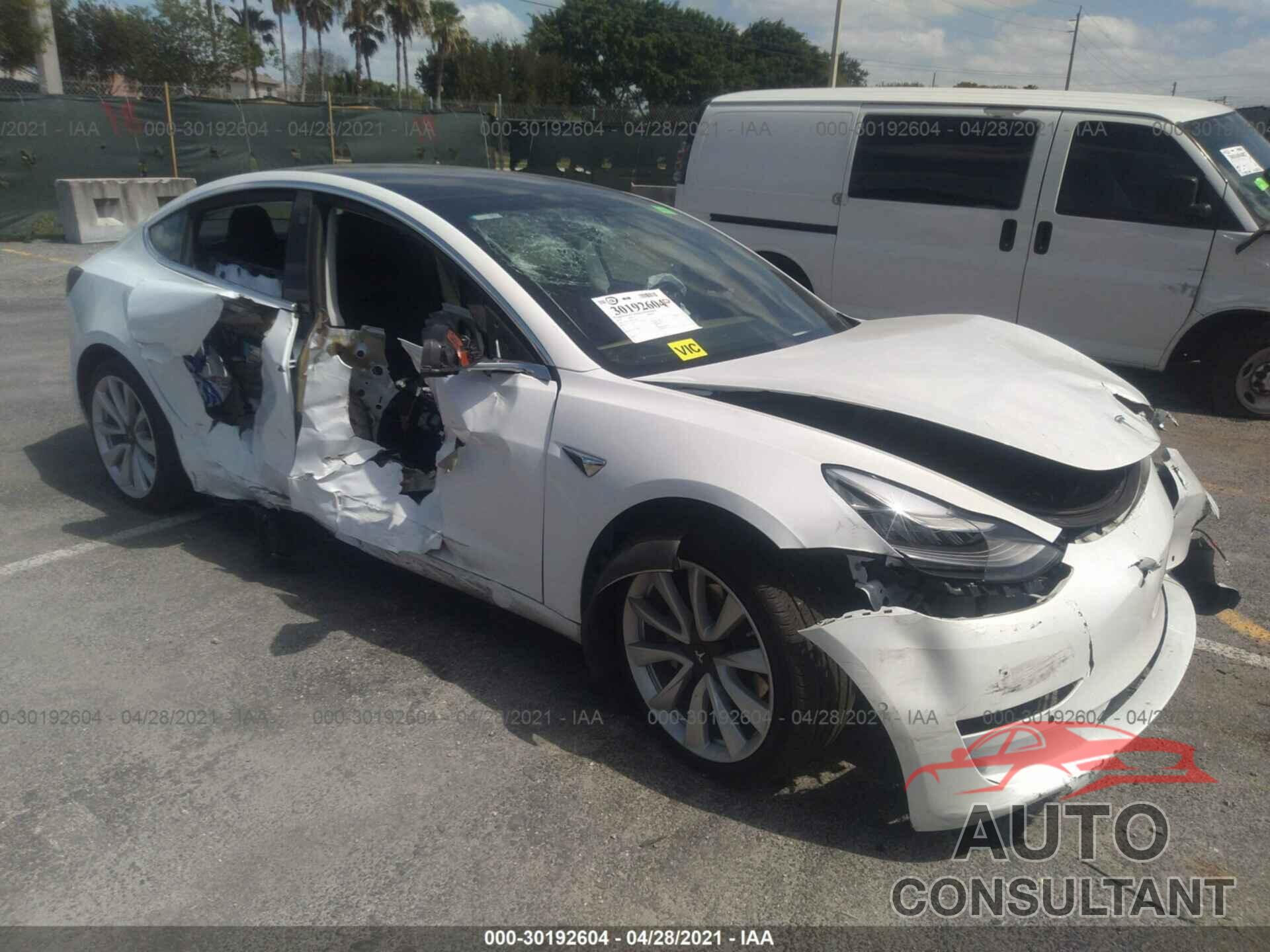 TESLA MODEL 3 2019 - 5YJ3E1EA7KF472562