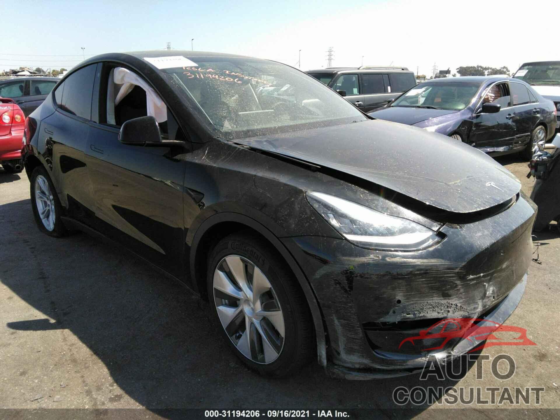 TESLA MODEL Y 2021 - 5YJYGDED2MF107737