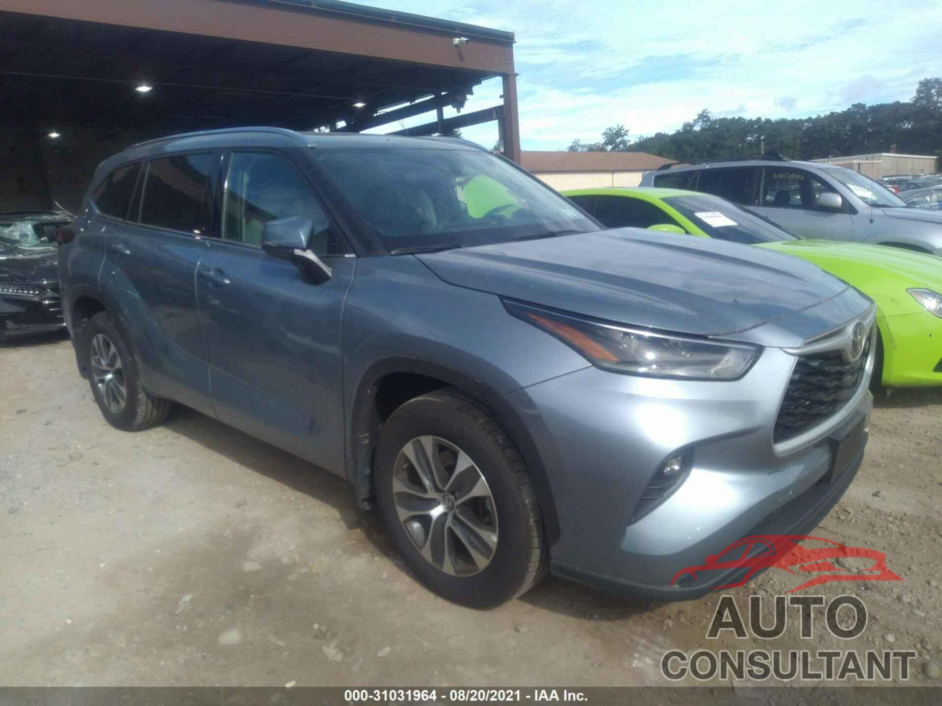 TOYOTA HIGHLANDER 2021 - 5TDHZRBH1MS096207