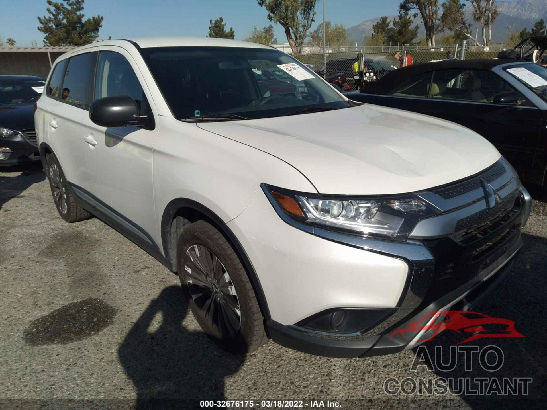 MITSUBISHI OUTLANDER 2019 - JA4AD2A30KZ055294