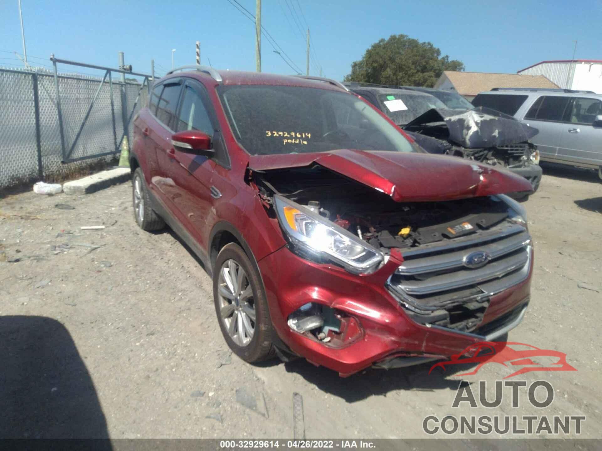 FORD ESCAPE 2017 - 1FMCU0JD0HUD75728