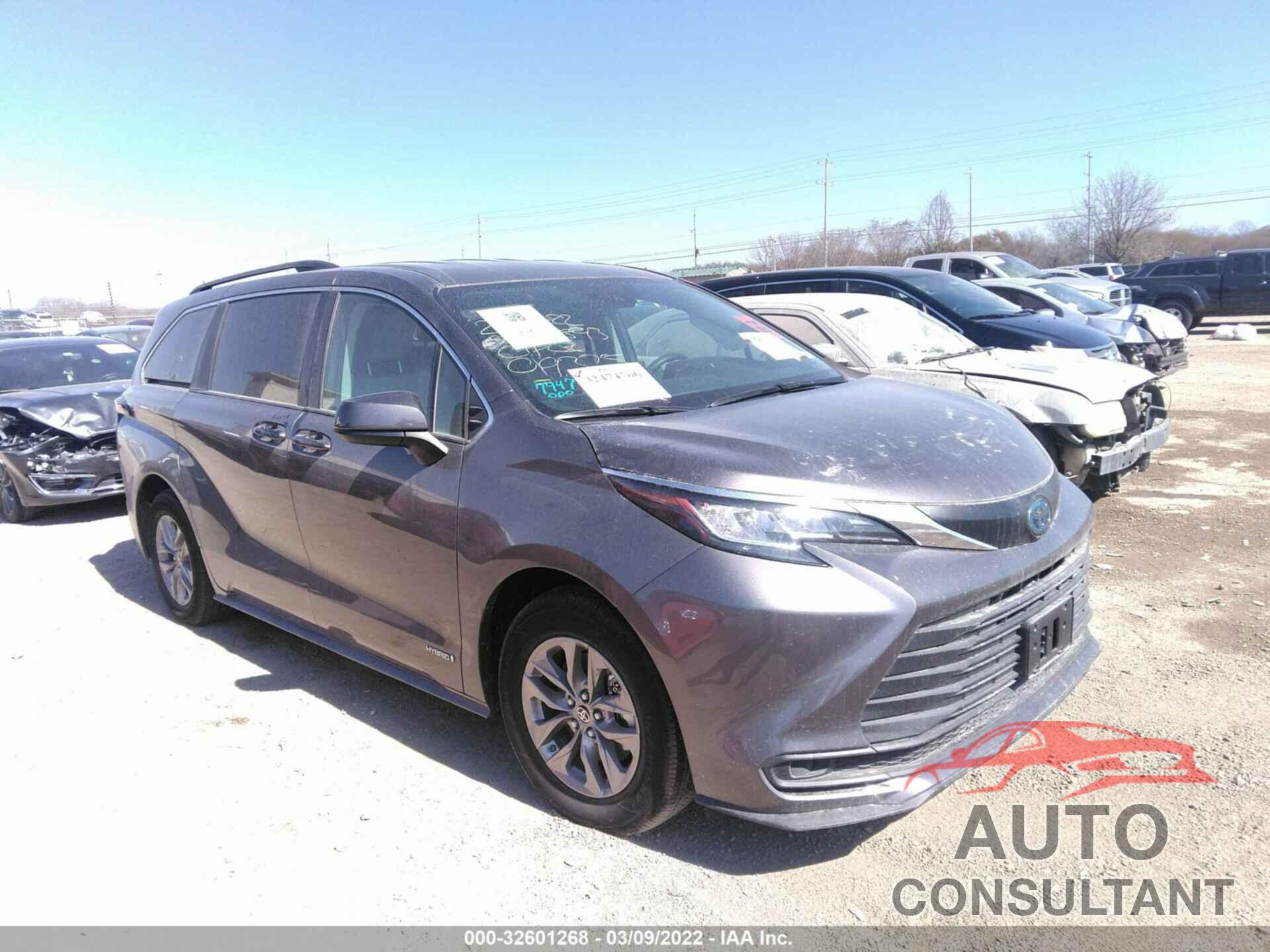 TOYOTA SIENNA 2021 - 5TDKRKEC7MS019371