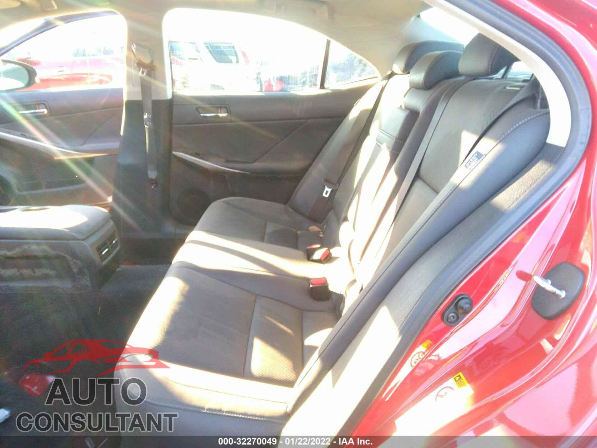 LEXUS IS 200T 2016 - JTHBA1D22G5011973