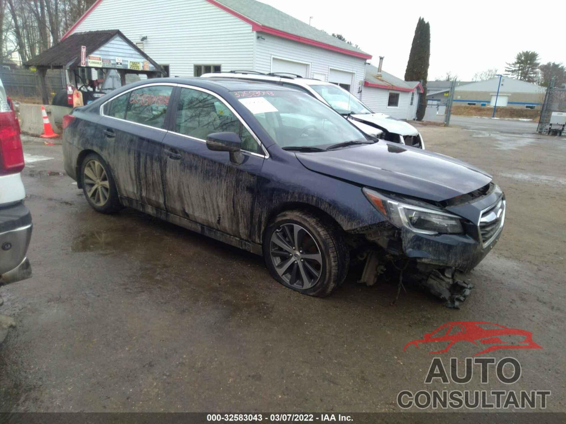 SUBARU LEGACY 2018 - 4S3BNAN64J3002377