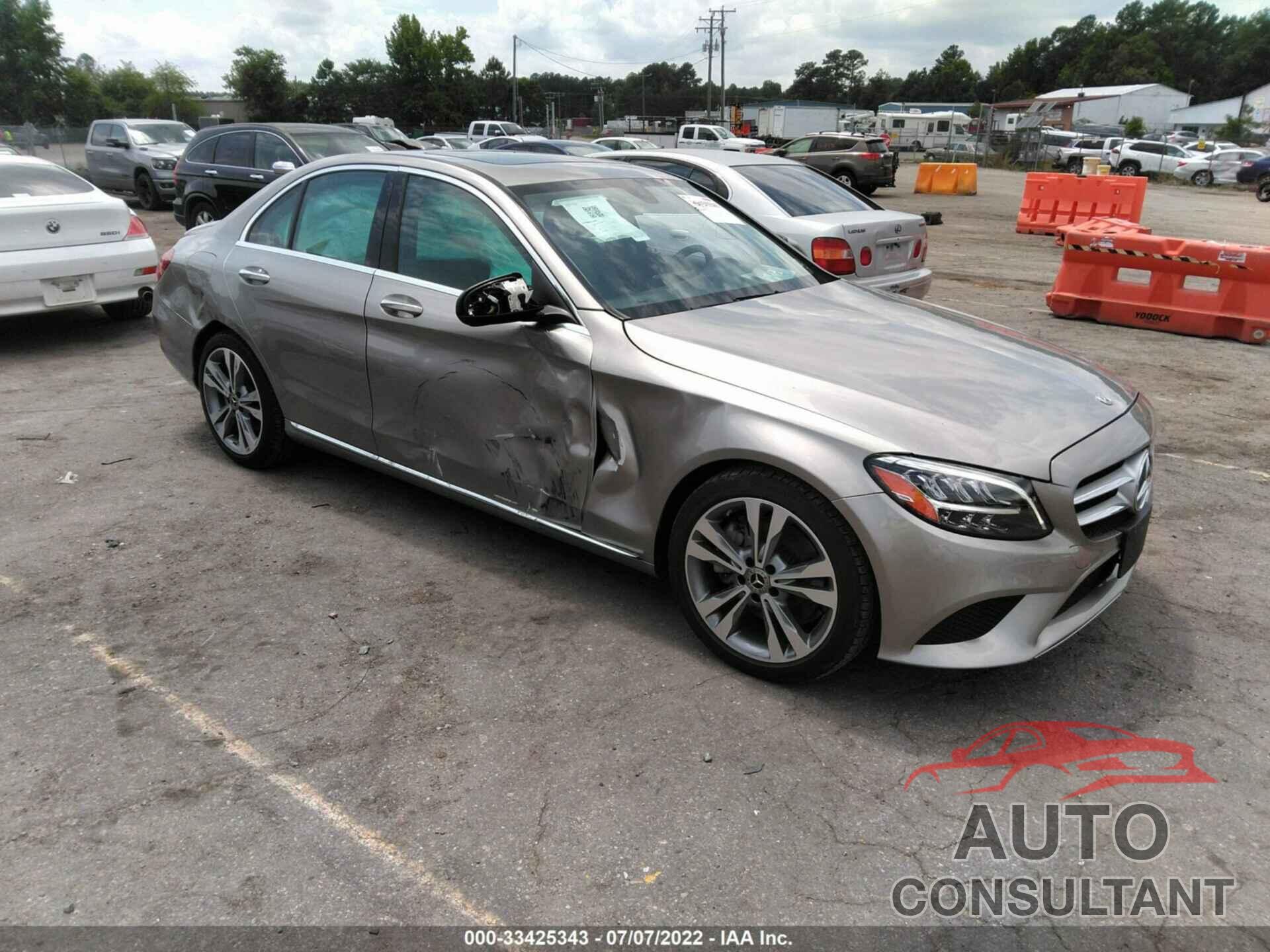 MERCEDES-BENZ C-CLASS 2019 - 55SWF8DB9KU315269