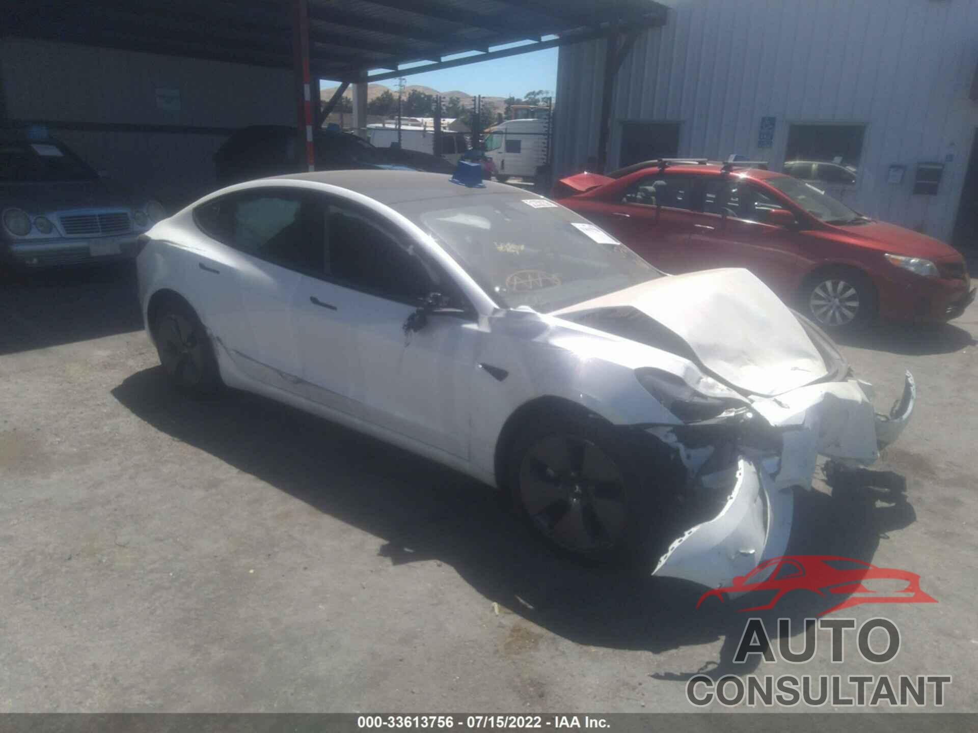 TESLA MODEL 3 2022 - 5YJ3E1EA5NF207403