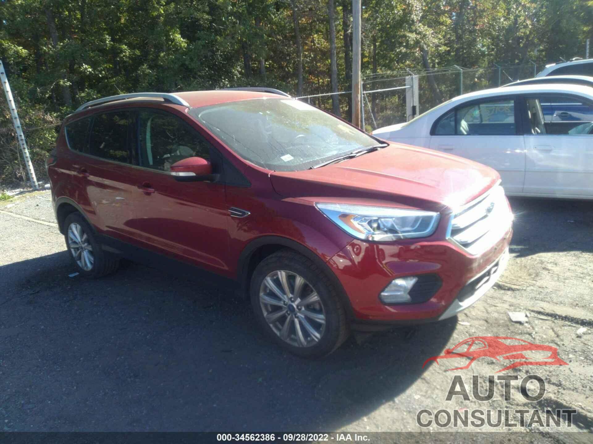 FORD ESCAPE 2017 - 1FMCU9J9XHUB30760