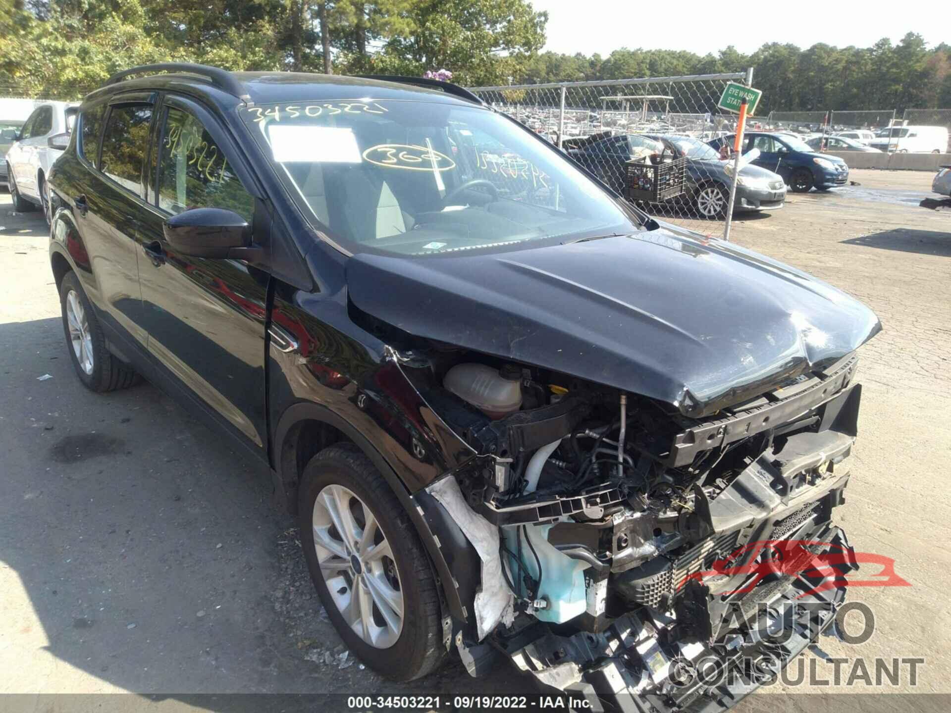 FORD ESCAPE 2017 - 1FMCU9G97HUE28044