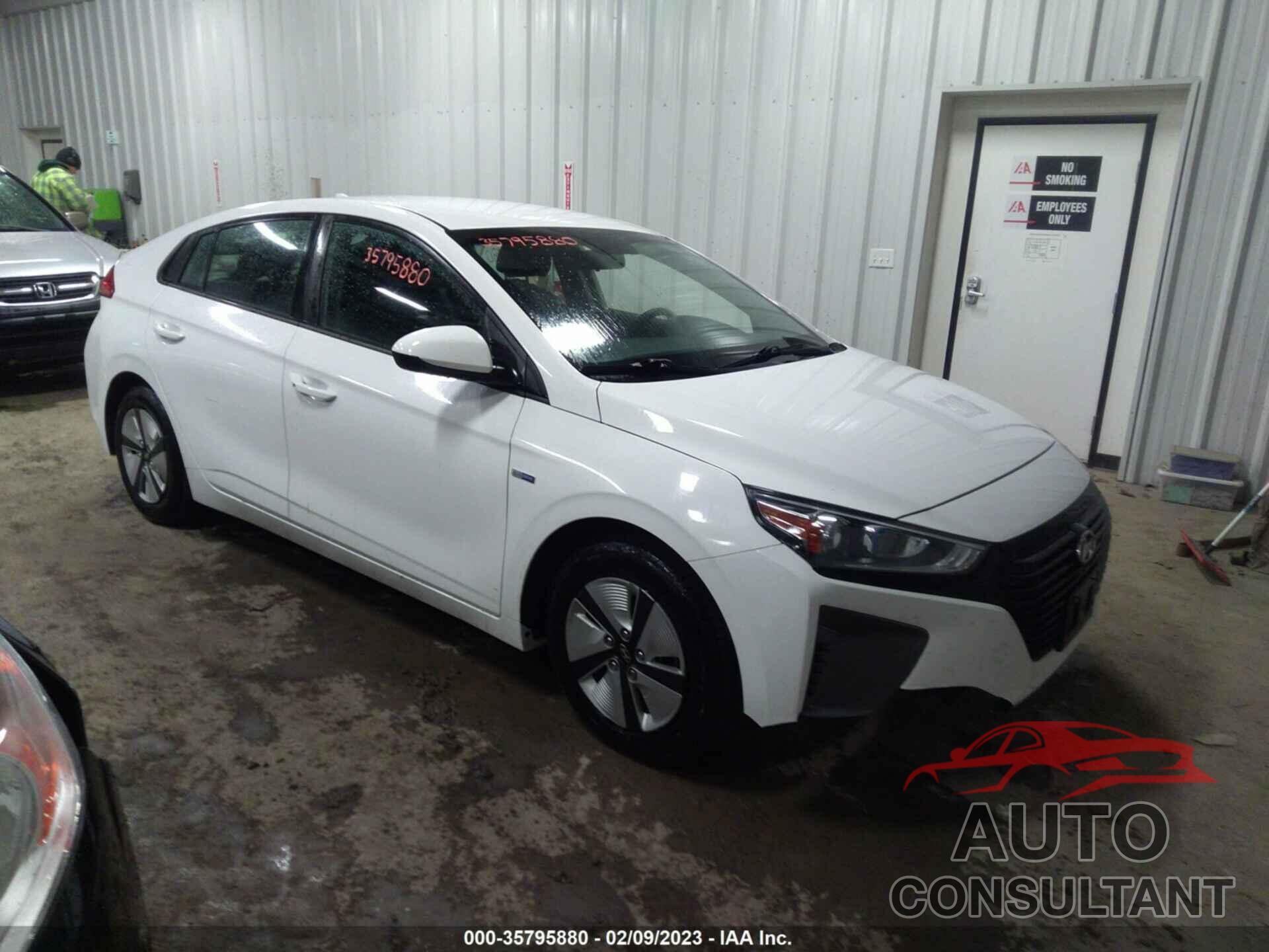 HYUNDAI IONIQ HYBRID 2017 - KMHC65LCXHU047194