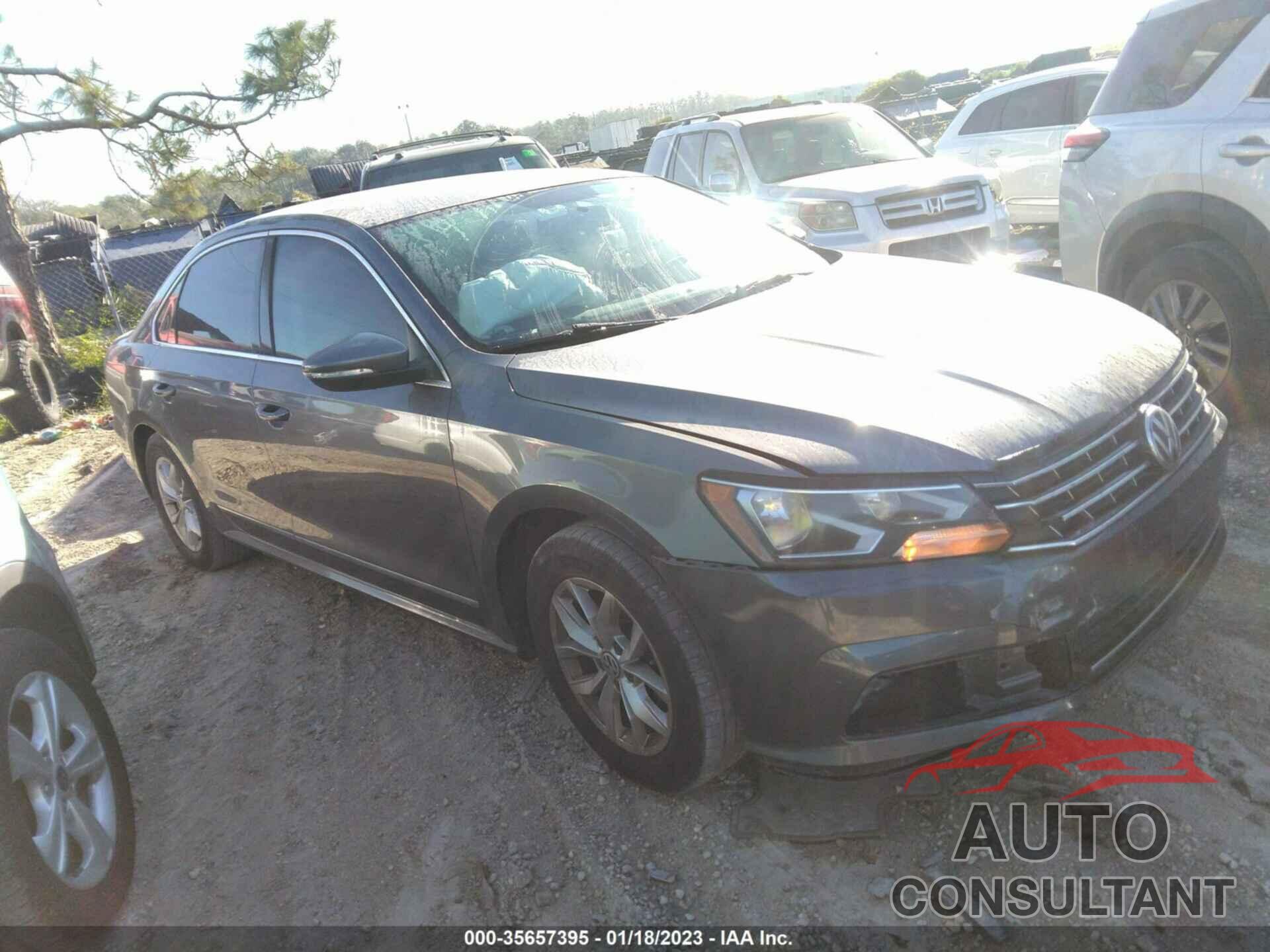 VOLKSWAGEN PASSAT 2017 - 1VWAT7A39HC056541
