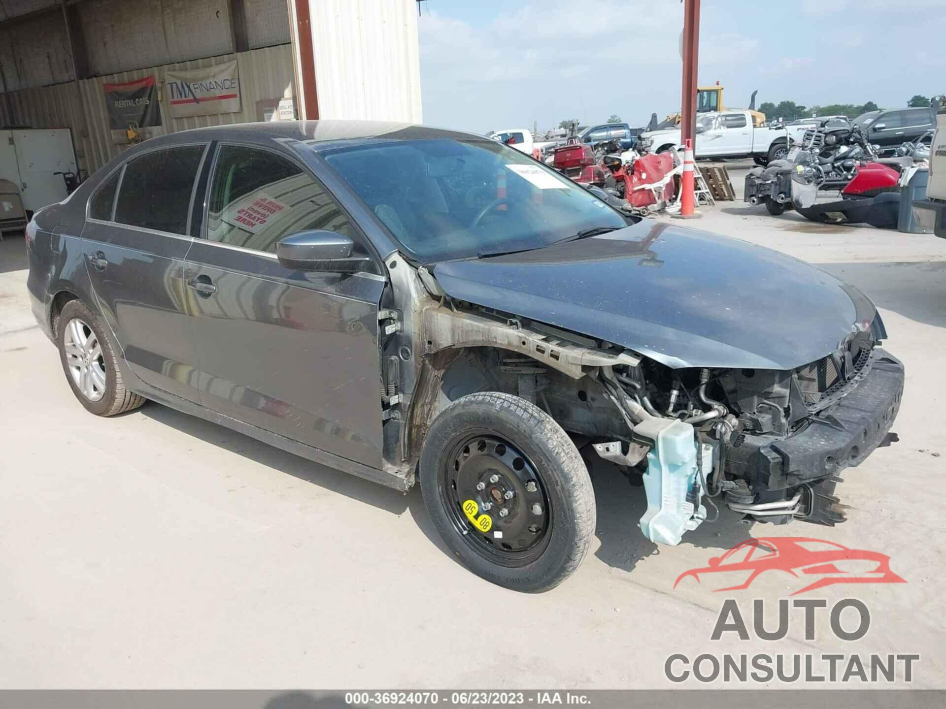 VOLKSWAGEN JETTA 2017 - 3VW2B7AJ0HM329757