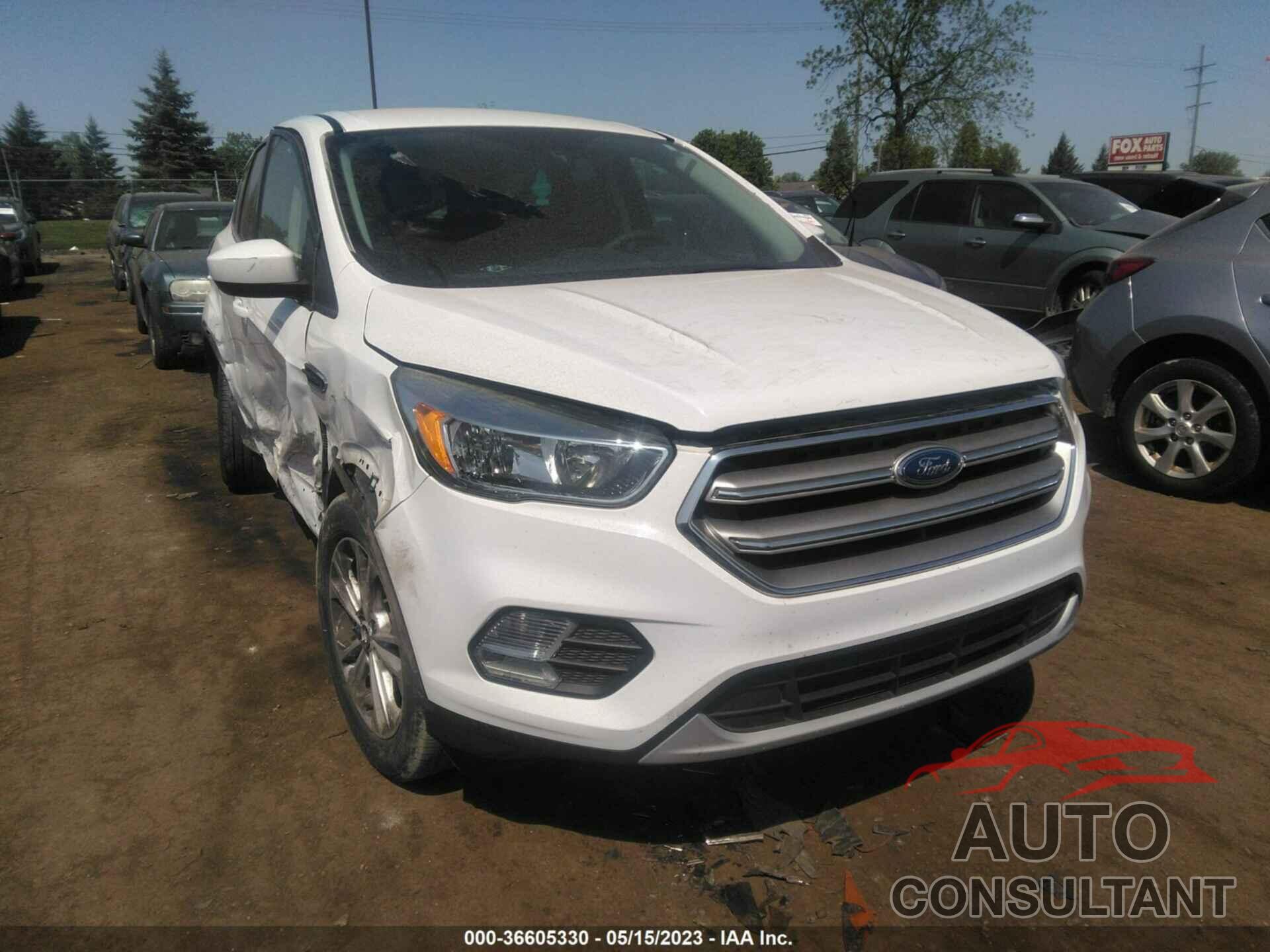 FORD ESCAPE 2017 - 1FMCU0GD9HUB65989