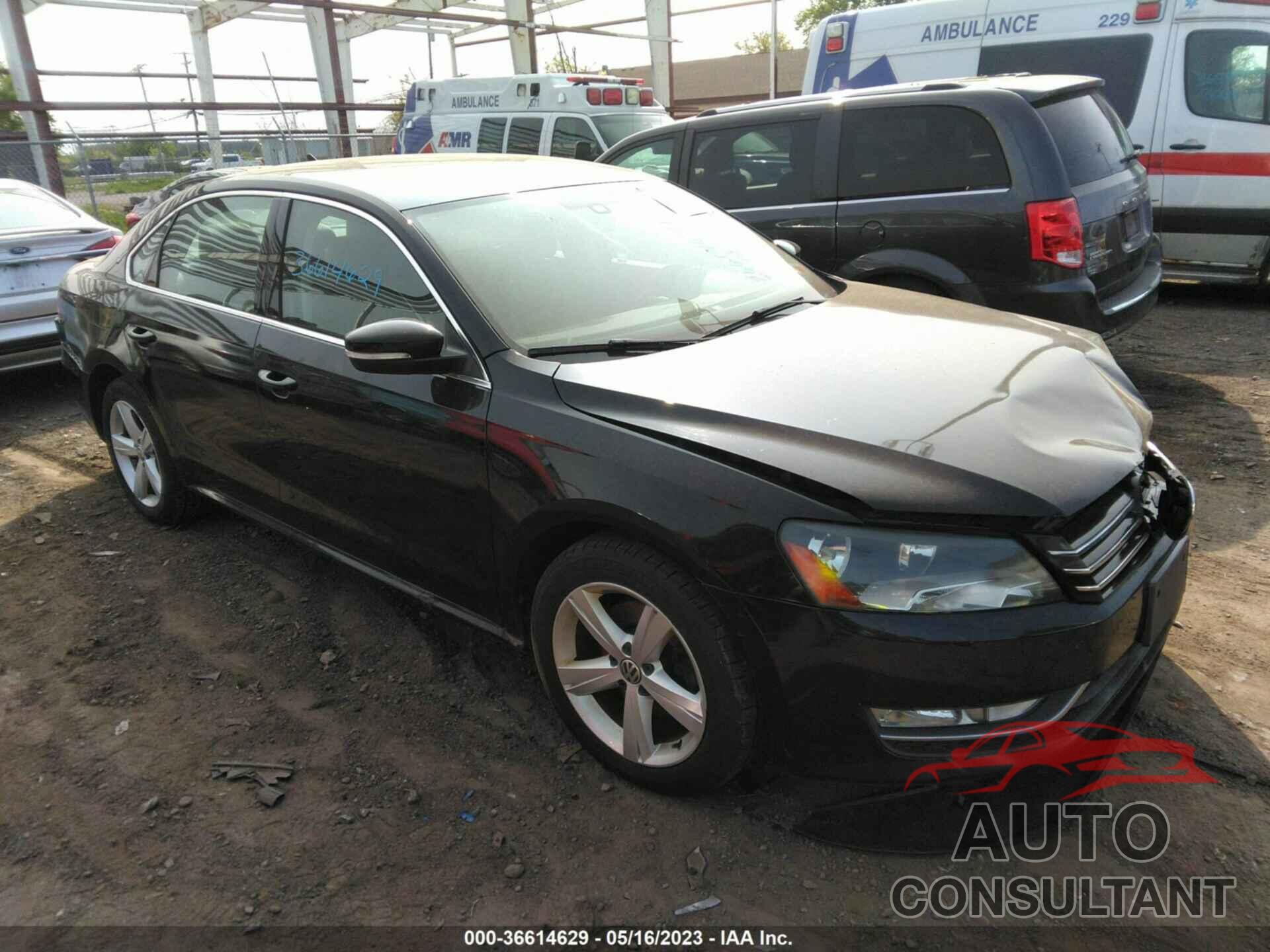 VOLKSWAGEN PASSAT 2015 - 1VWAT7A35FC106221