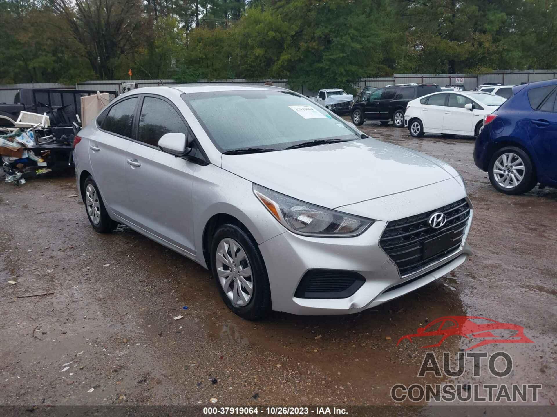 HYUNDAI ACCENT 2018 - 3KPC24A33JE020307