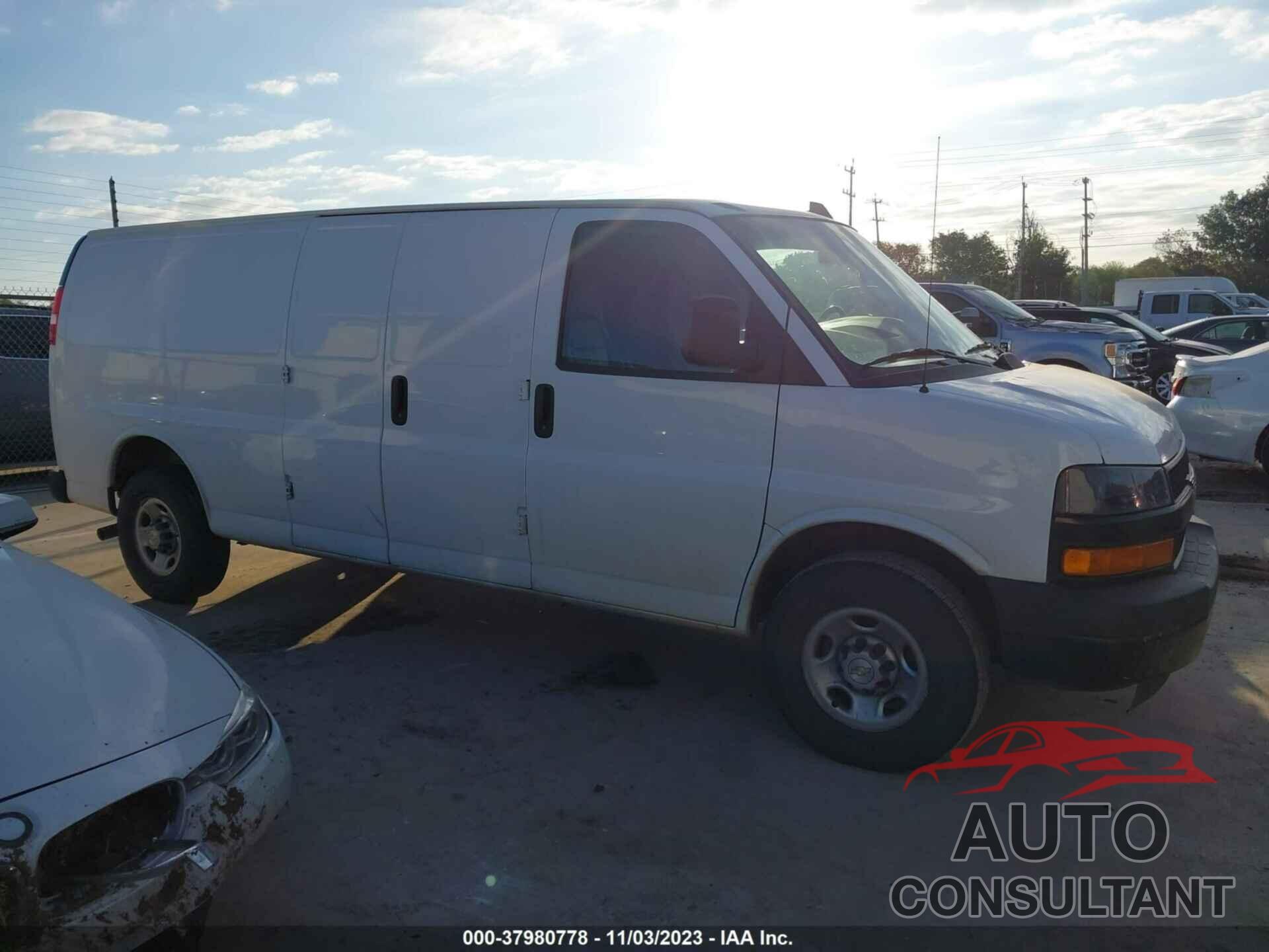 CHEVROLET EXPRESS G2500 2021 - 1GCWGBFP1M1258405